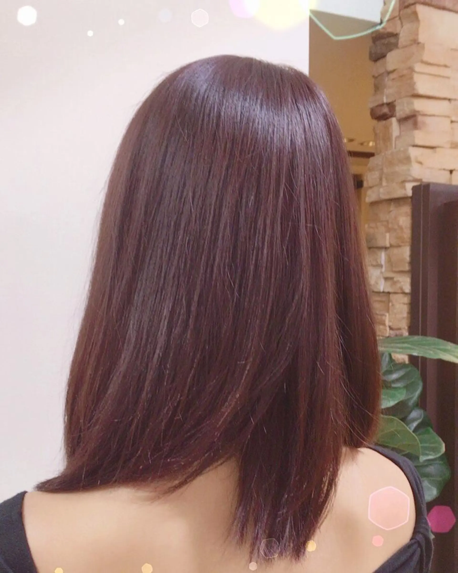 ミディアム カラー 顔周りの垢抜けヘア 立山愛梨のヘアスタイル