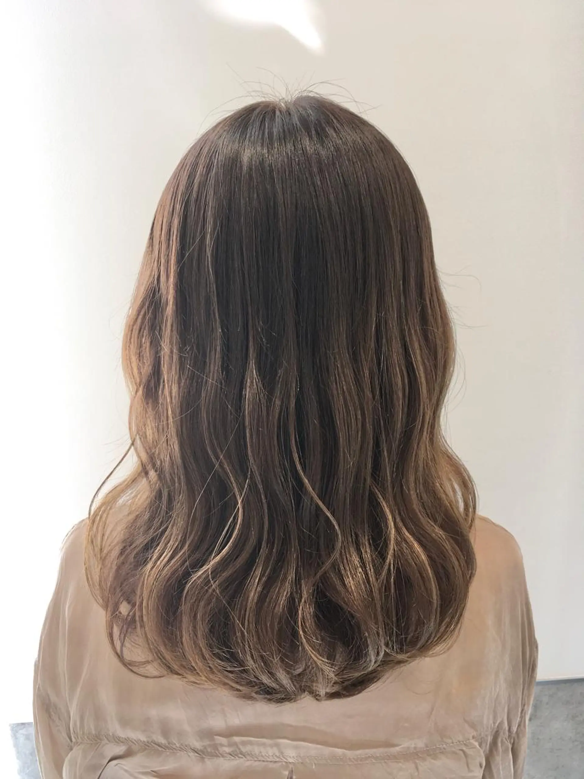 セミロング カラー ベージュカラー ヘアカラー トリートメント ヘアセット go today shaire salon 本店所属・yoshi ☆のヘアスタイル