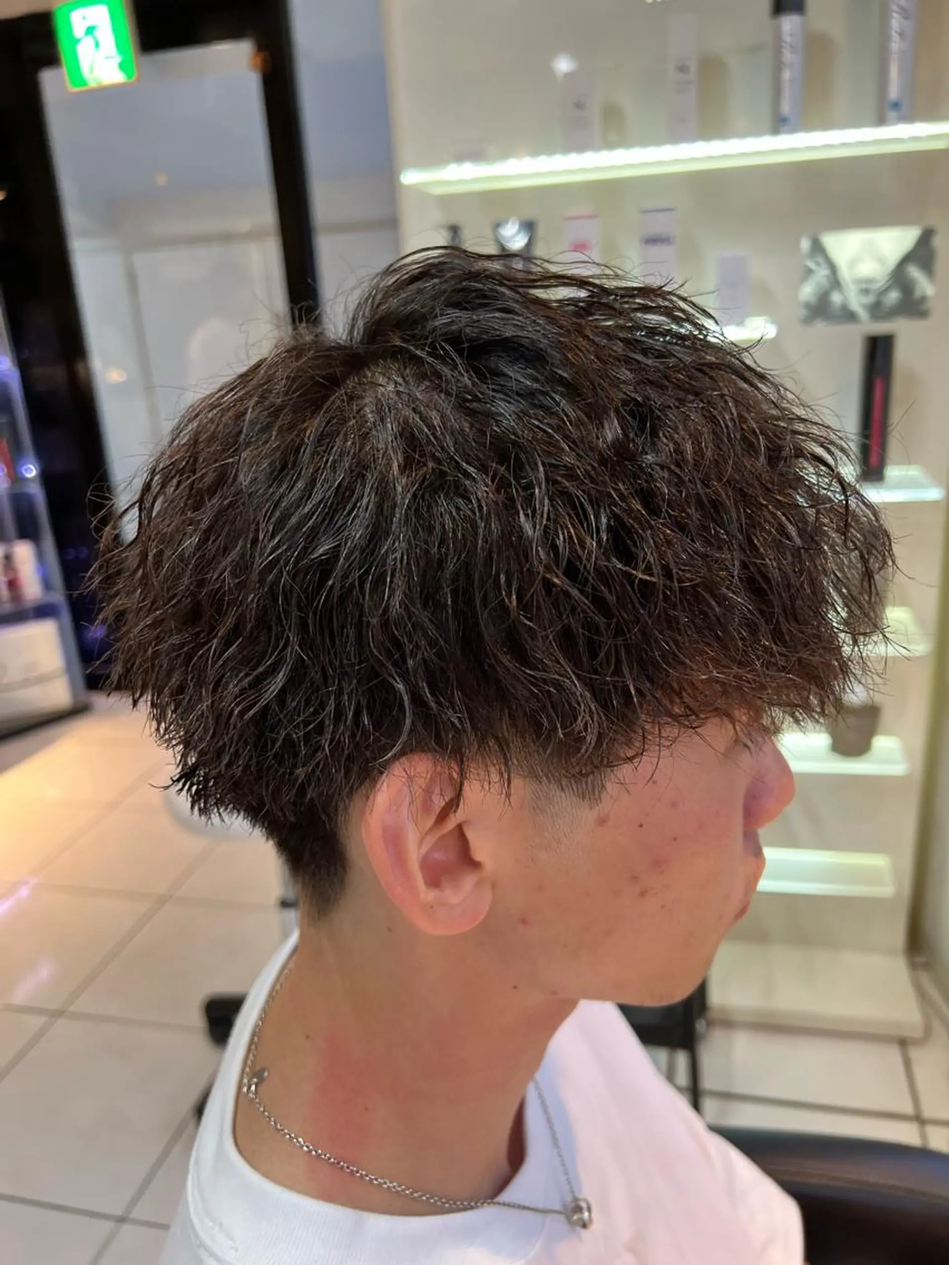 パーマ メンズ センターパート フェードカット カルマパーマ マッシュ メンズパーマ カット パーマ パーマ特化美容師 茂木広幸のヘアスタイル