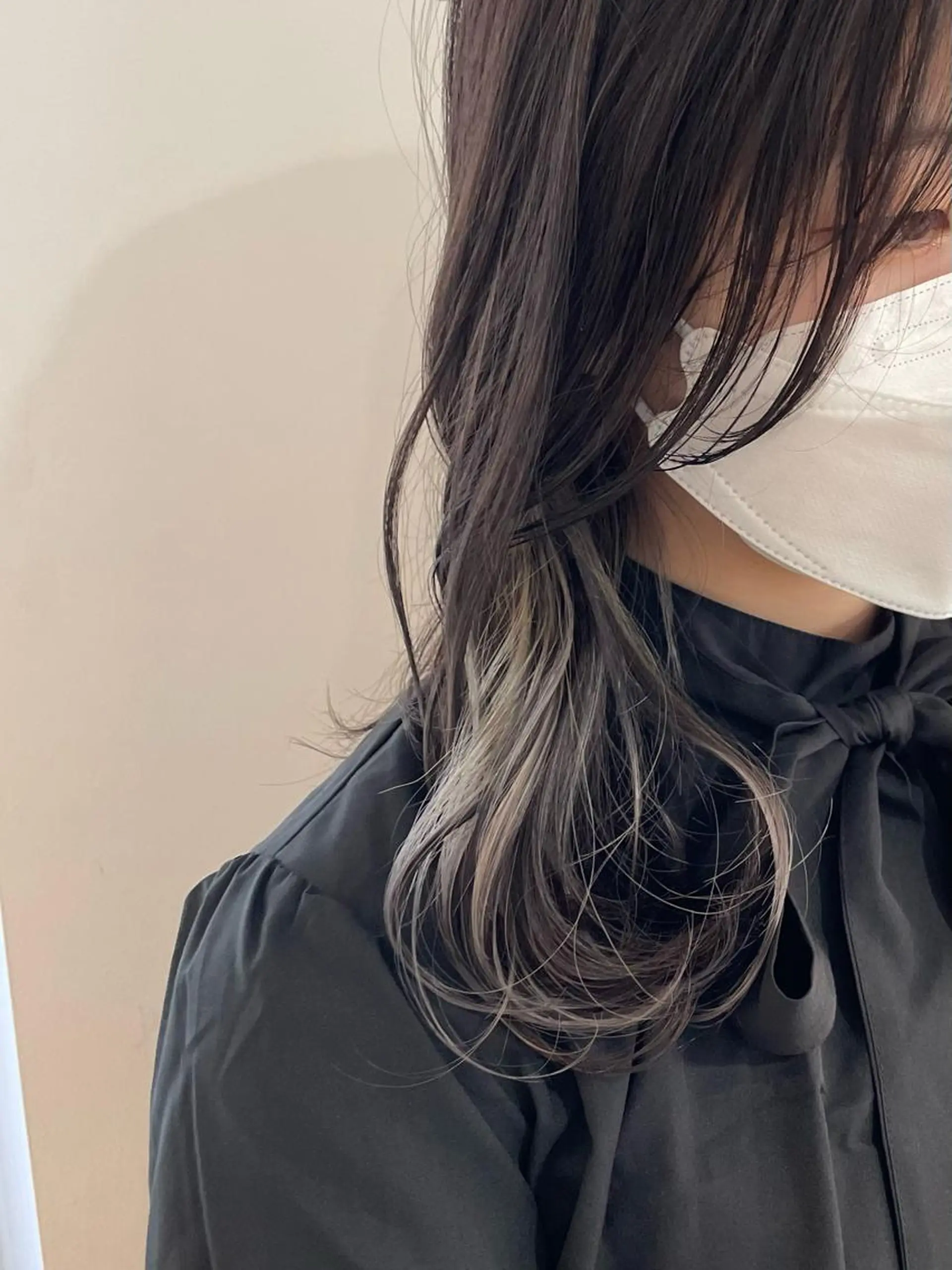 セミロング カラー イヤリングカラー ヘアカラー トリートメント noa ☪︎のヘアスタイル