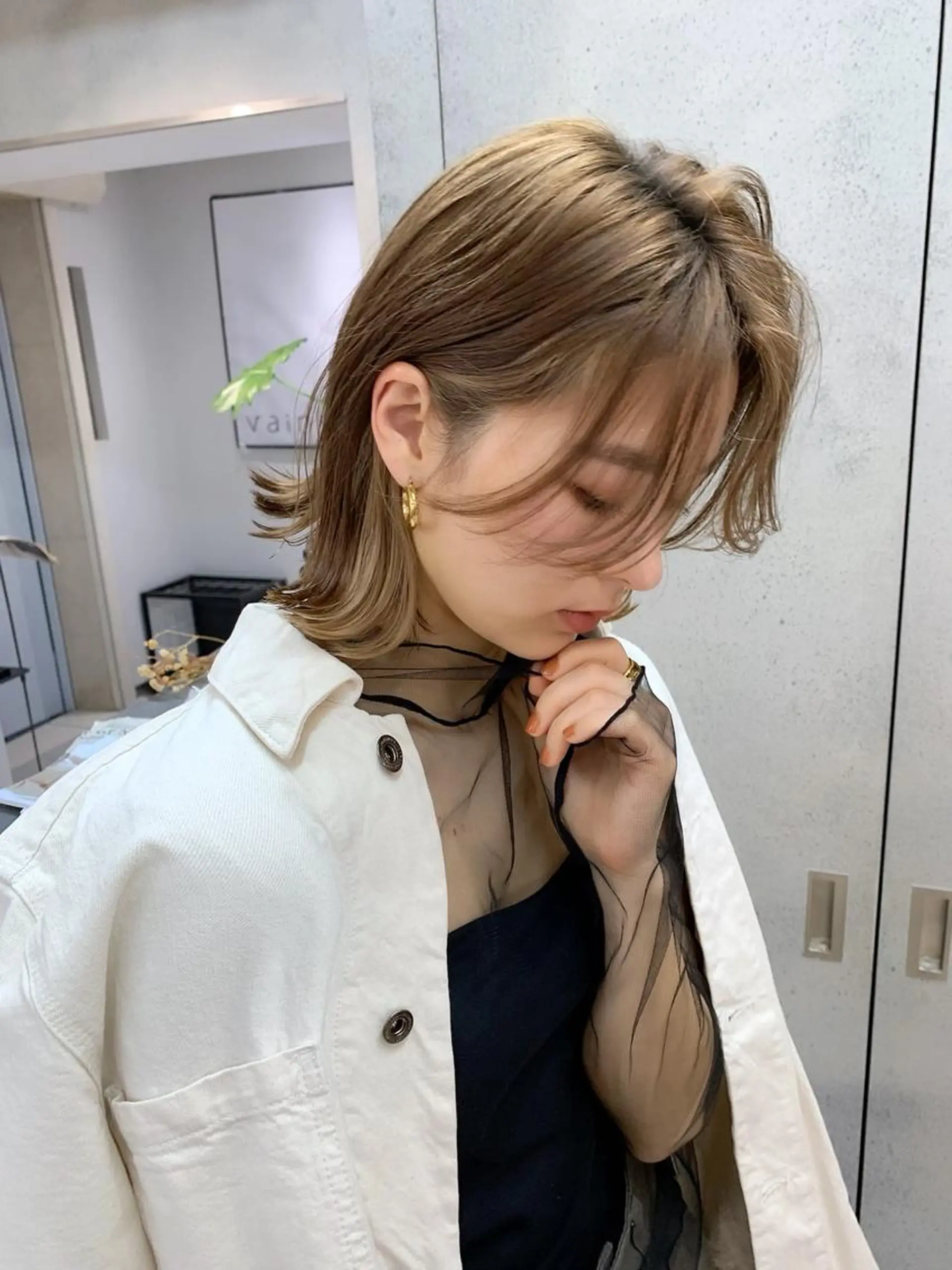 ミディアム カラー ボブ/透明感ベージュ 🫧クルミ🌟のヘアスタイル