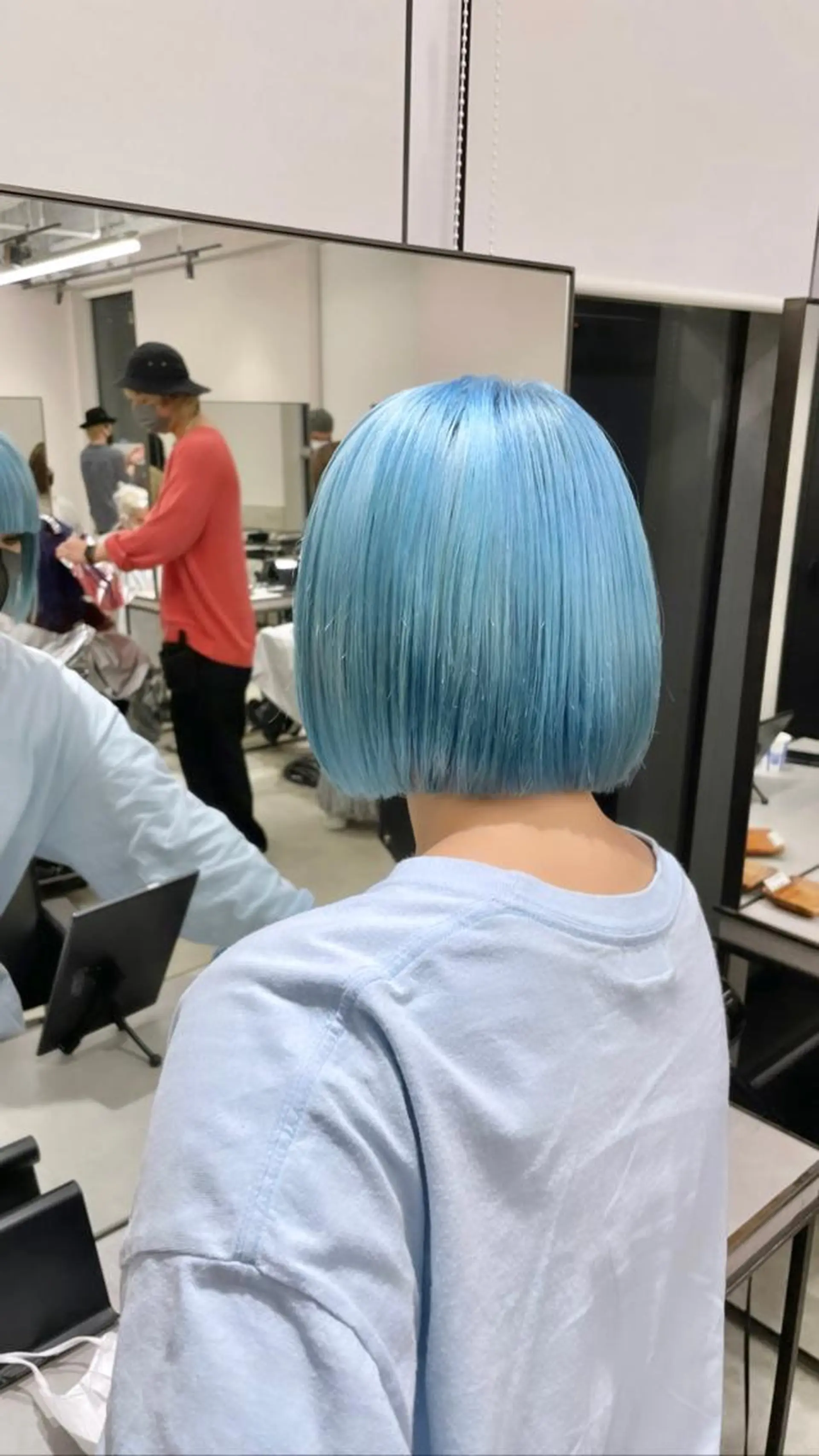 ショート カラー 切りっぱなしボブ アクアカラー ブルーカラー ボブ カット ヘアカラー トリートメント 🔷ダブルカラーハイ トーン🔷櫻井走のヘアスタイル