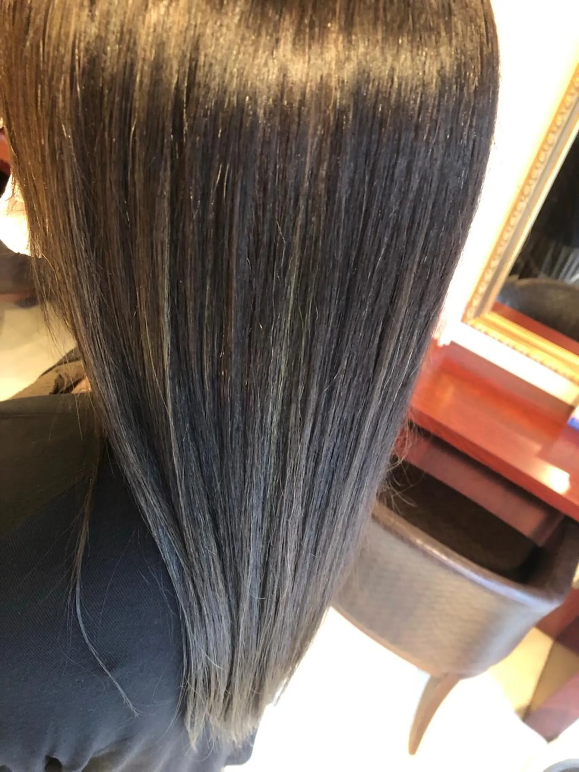 カラー SHAPE 早坂兼斗のヘアスタイル