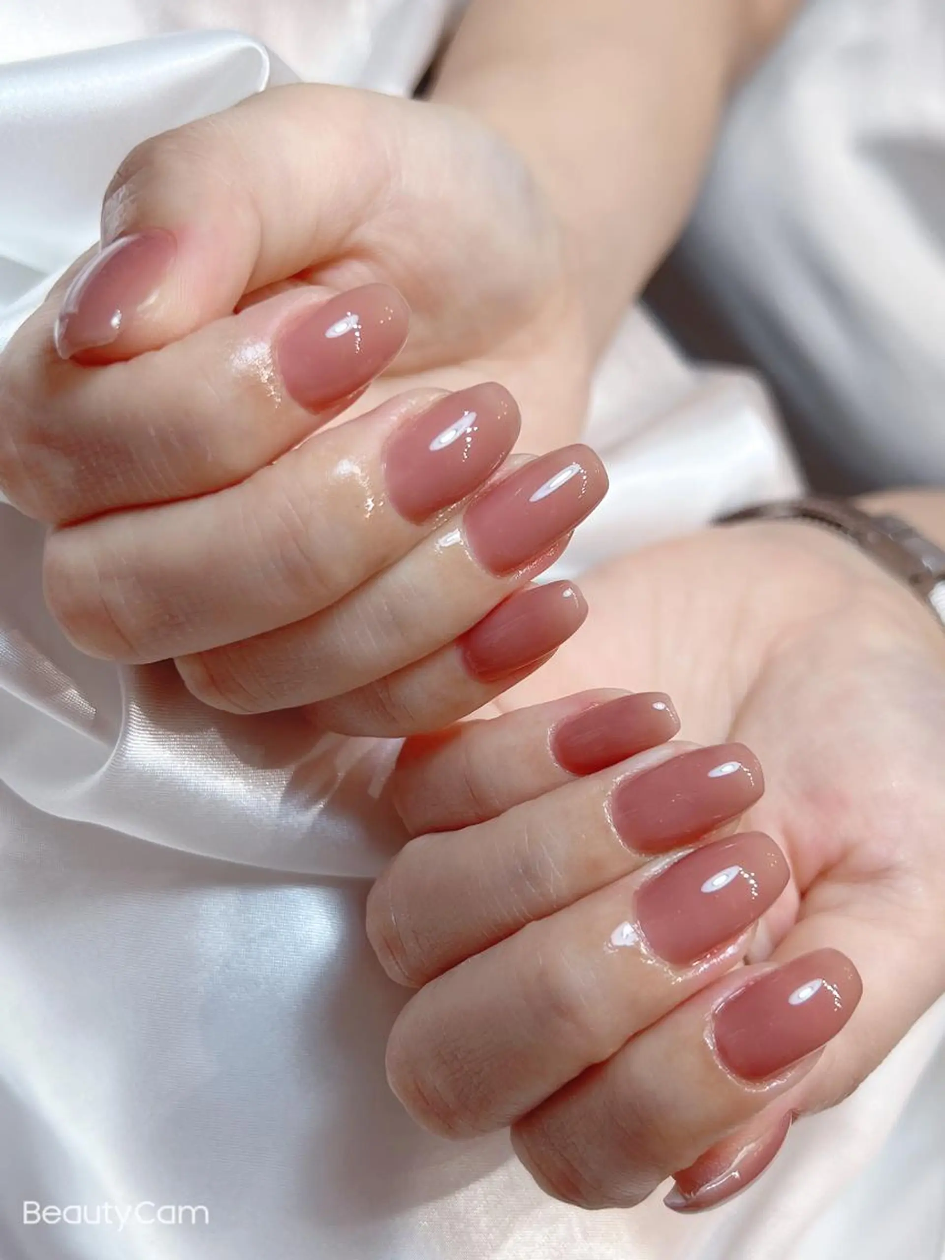 ネイル ジェルネイル ワンカラーネイル シンプルネイル bijou nails　蓮のネイルデザイン