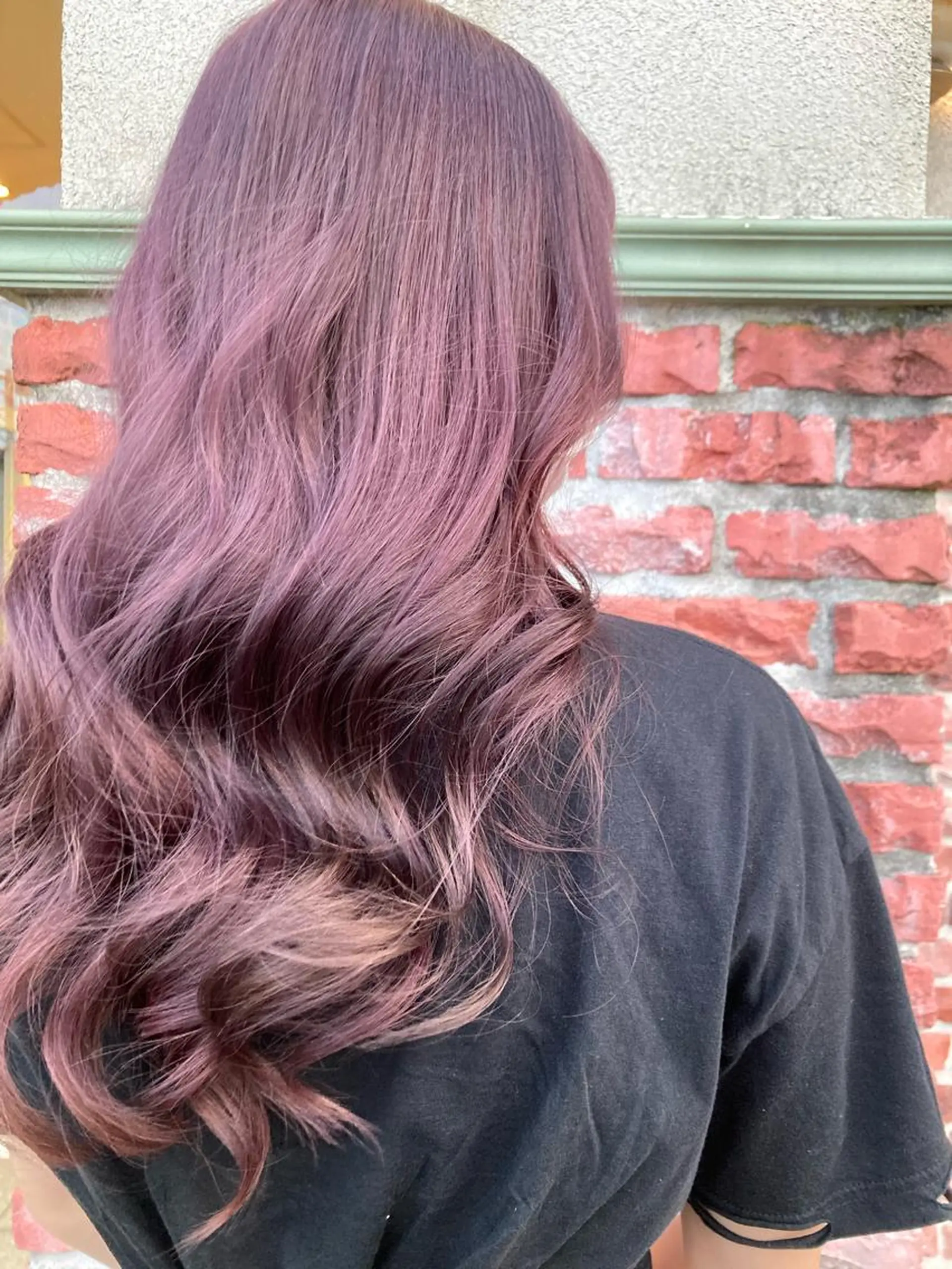 ロング カラー ブリーチ グラデーションカラー ピンクカラー バイオレットカラー 谷口 真代のヘアスタイル