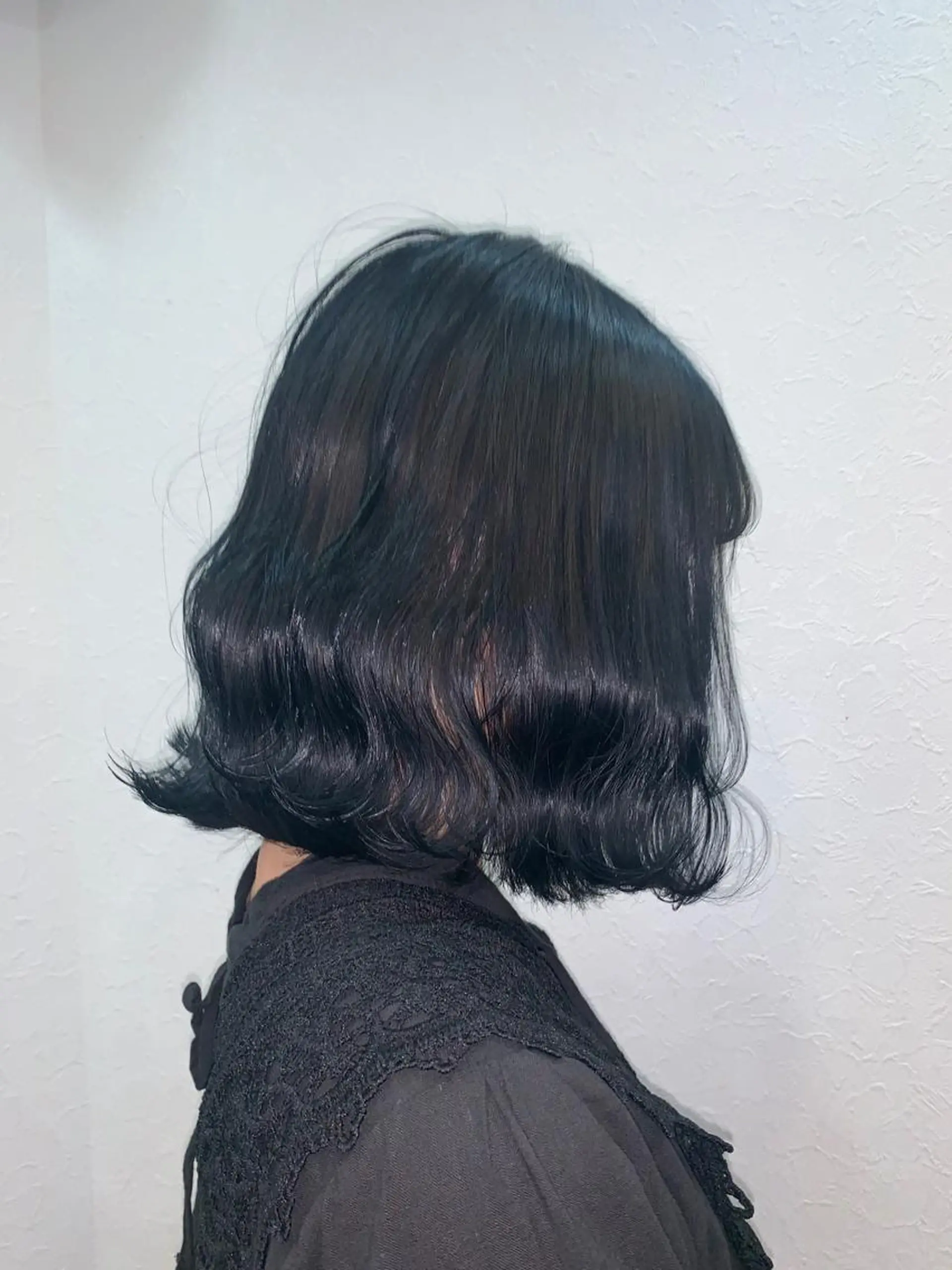 ミディアム カラー 黒髪 ブルーカラー ボブ タンバルモリ 韓国風ヘア 色落ちまでキレイに！ ！女性サロンのヘアスタイル