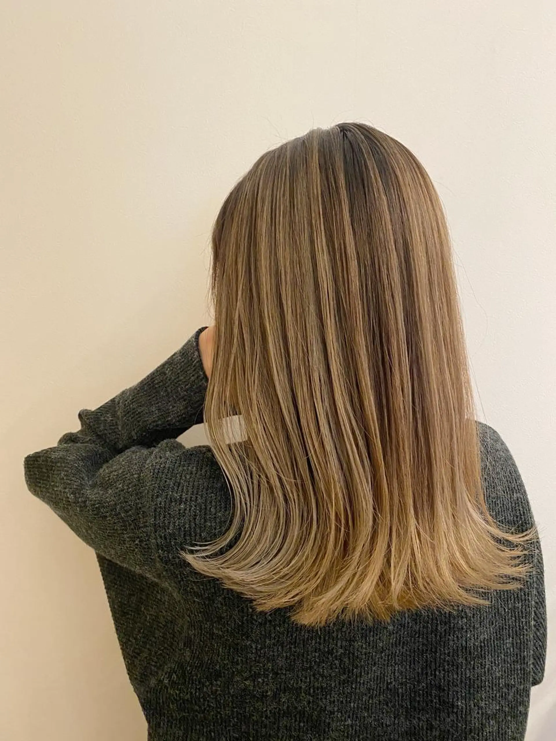 ミディアム カラー 入江 允のヘアスタイル