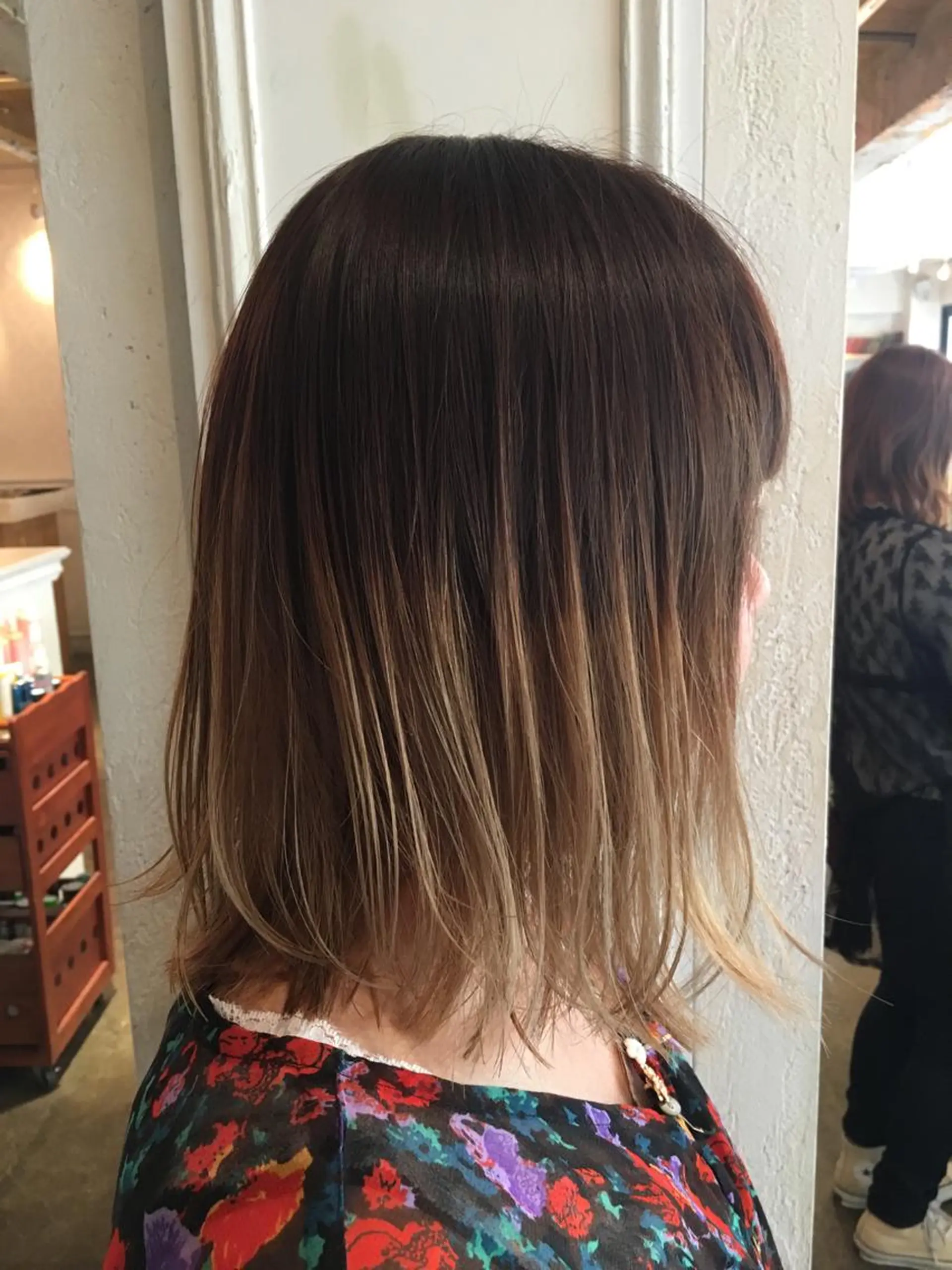 ミディアム 外ハネヘア トリートメント arts調布 スタイリスト杉山翔也のヘアスタイル