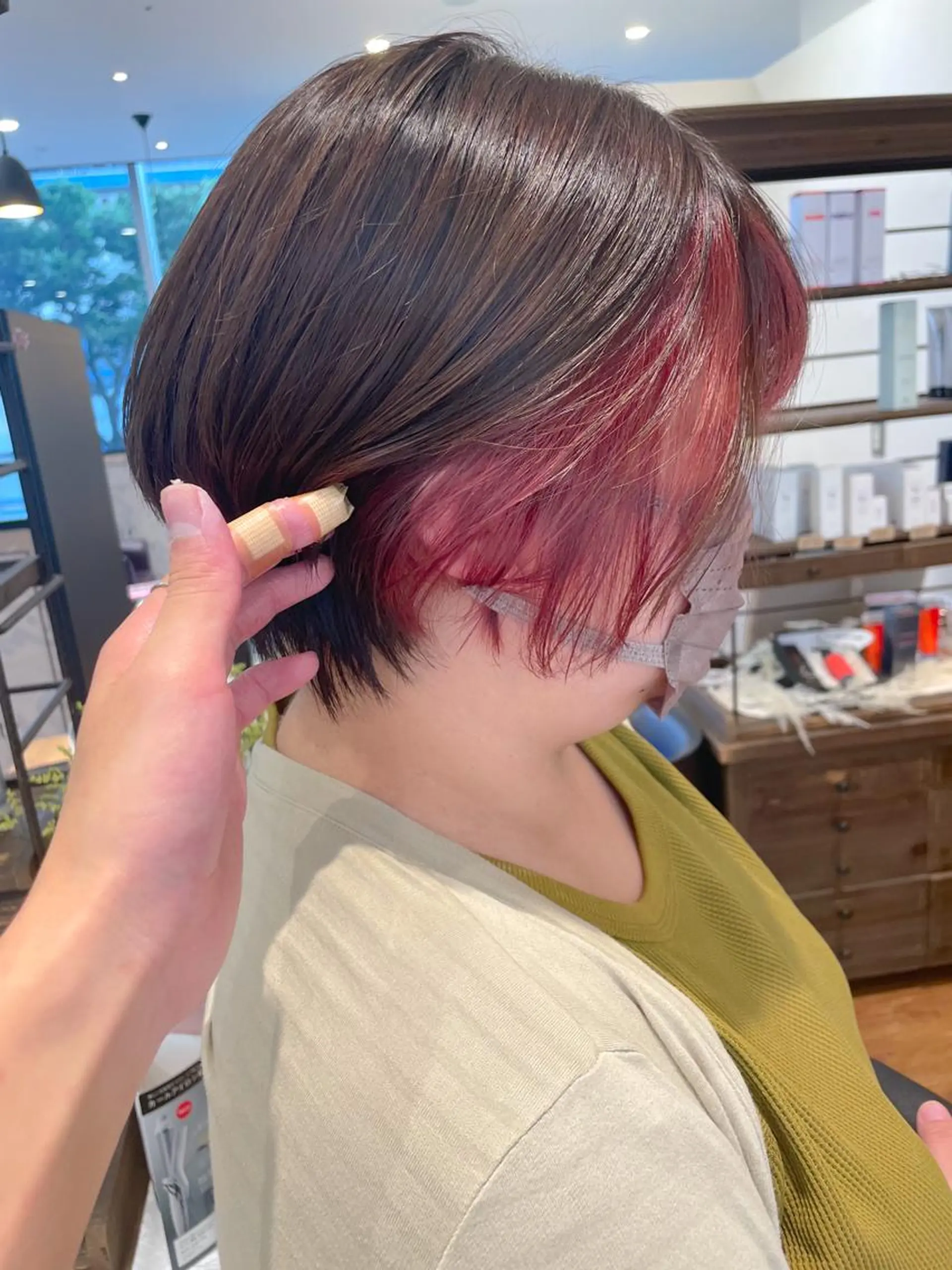 ショート カラー イヤリングカラー ピンクカラー バイオレットカラー 髪質改善/ブリーチ 田代 龍我のヘアスタイル