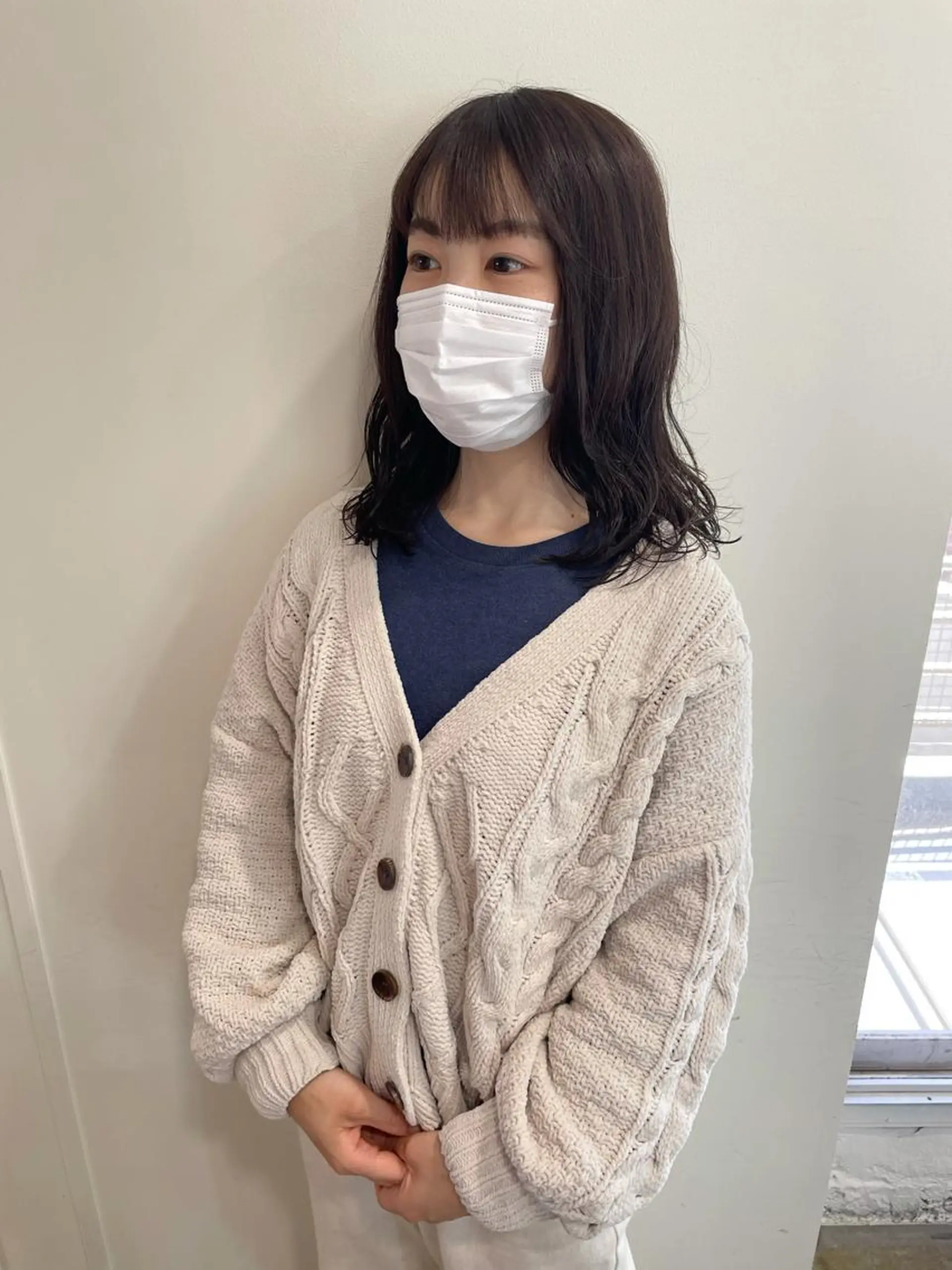 ミディアム カラー MIOベージュカラー 柔らかいカラーのヘアスタイル