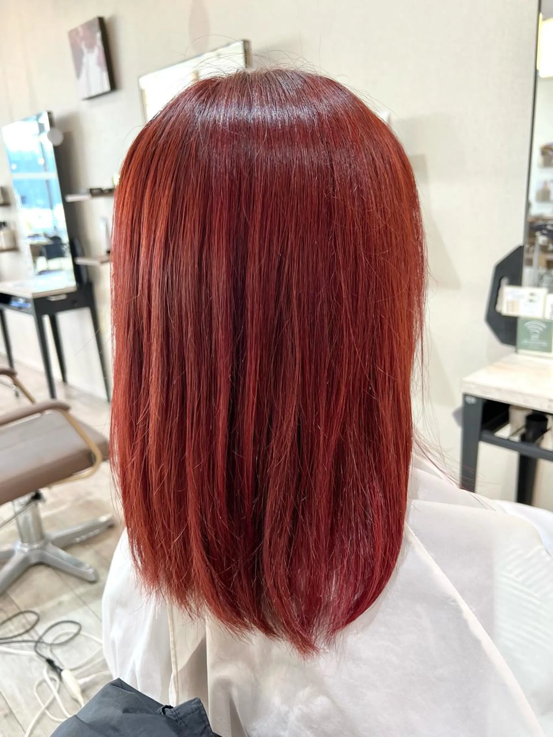 ミディアム カラー ブリーチ ブリーチなしカラー レッドカラー cyan所属・cyan Amiのヘアスタイル