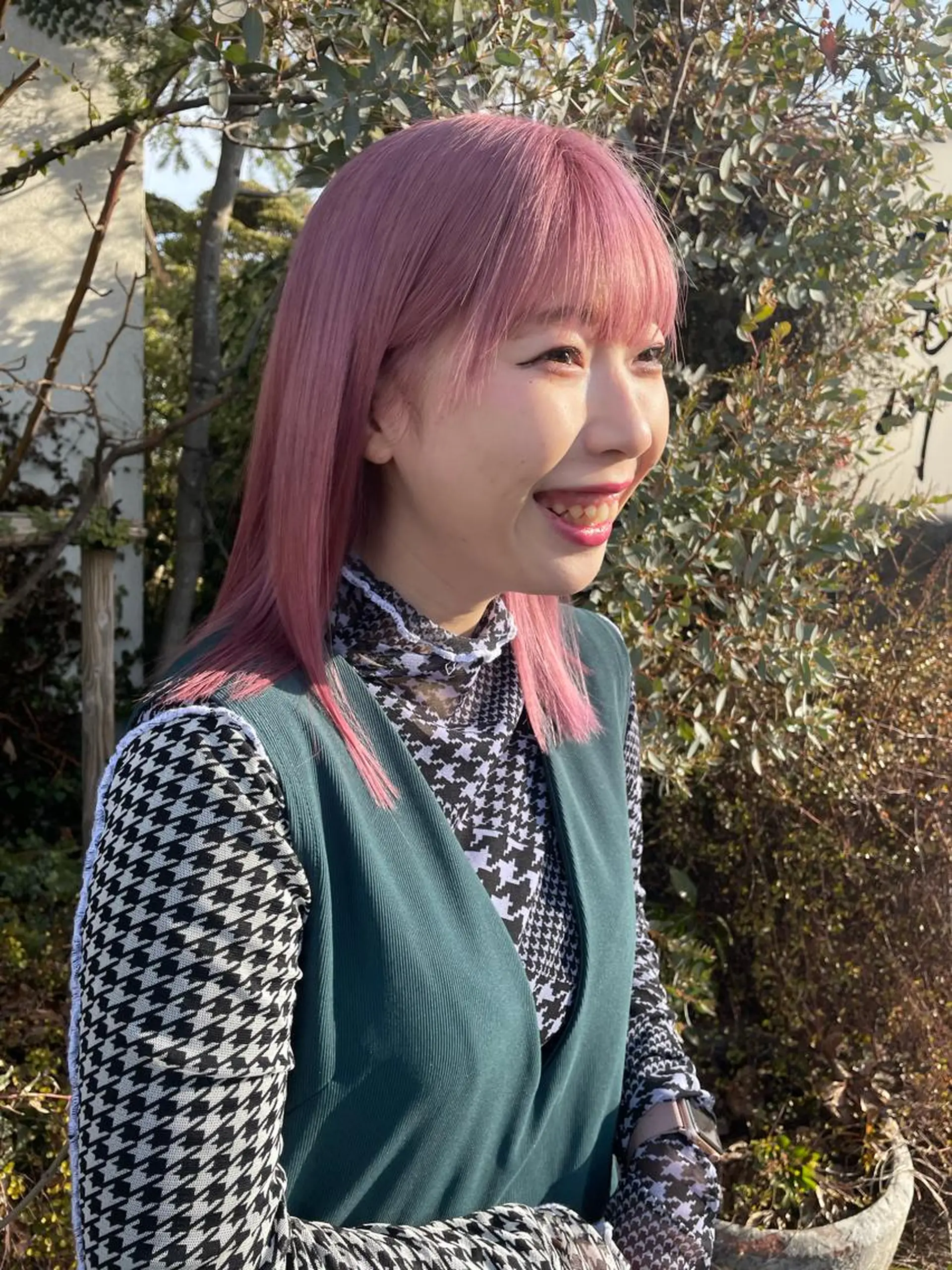 ミディアム カラー ピンクカラー ヘアカラー アオキ リノのヘアスタイル