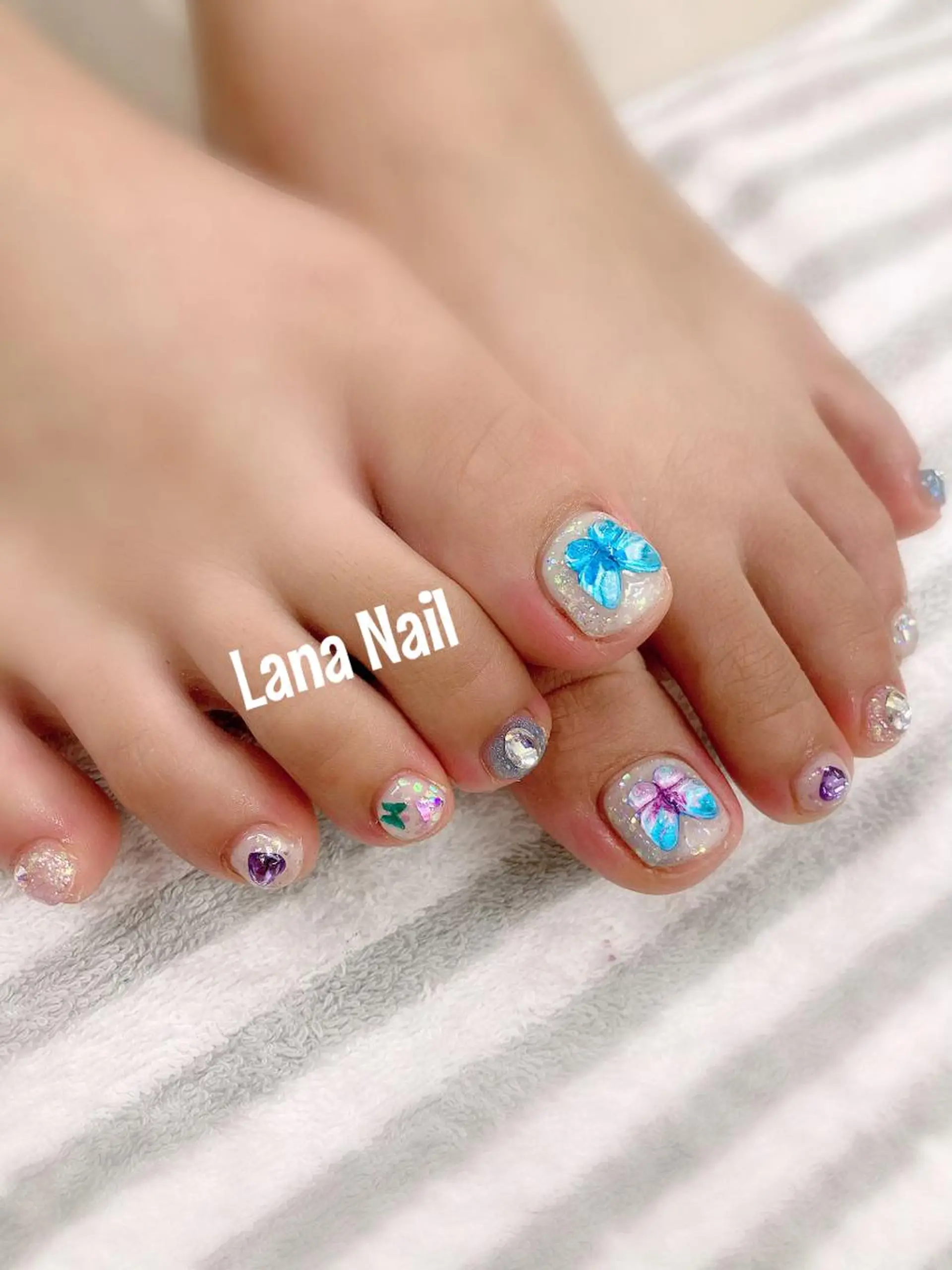 ネイル フットネイル Lana Nailのネイルデザイン
