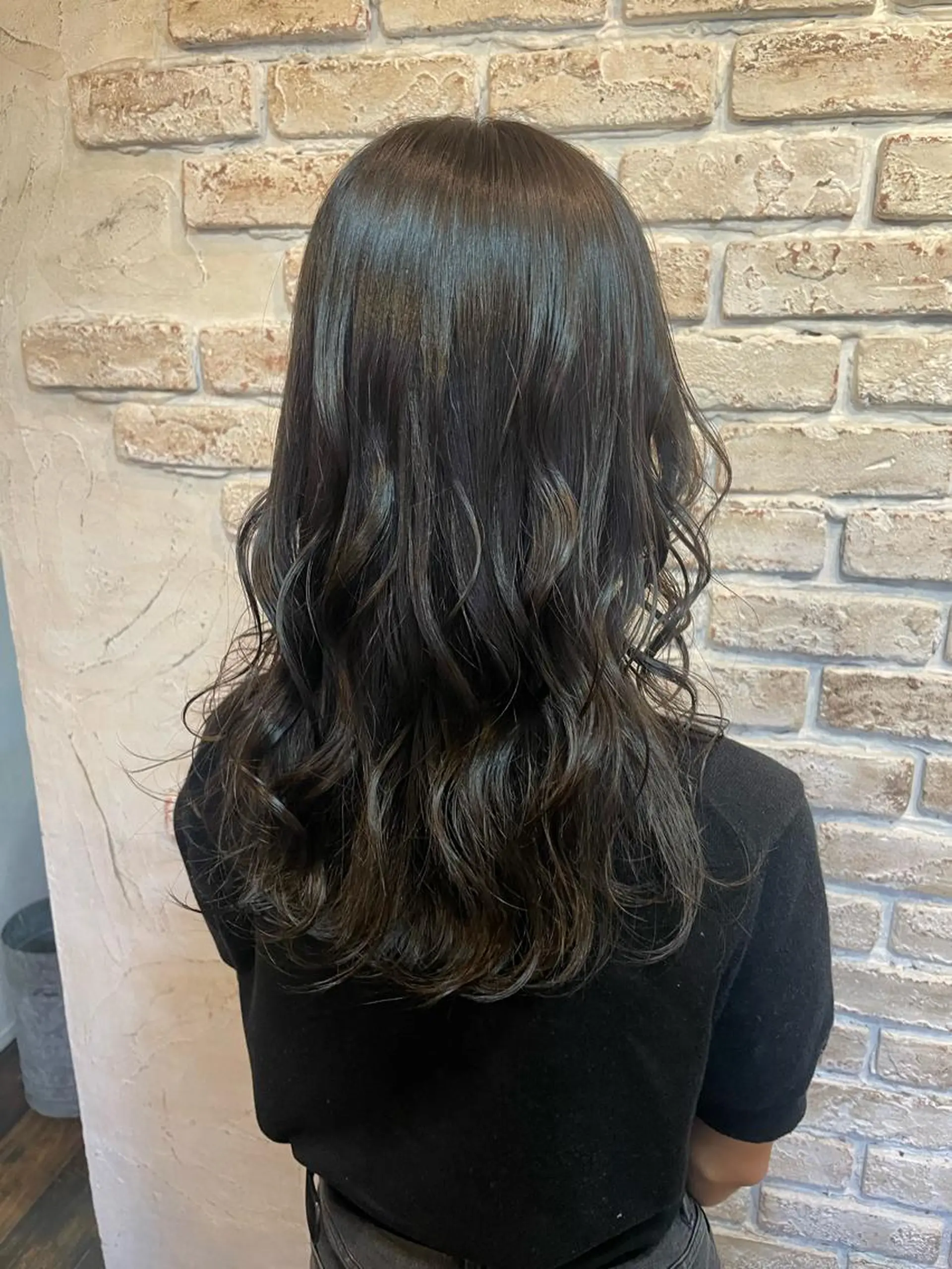 ロング Babylone 飯尾 香音のヘアスタイル