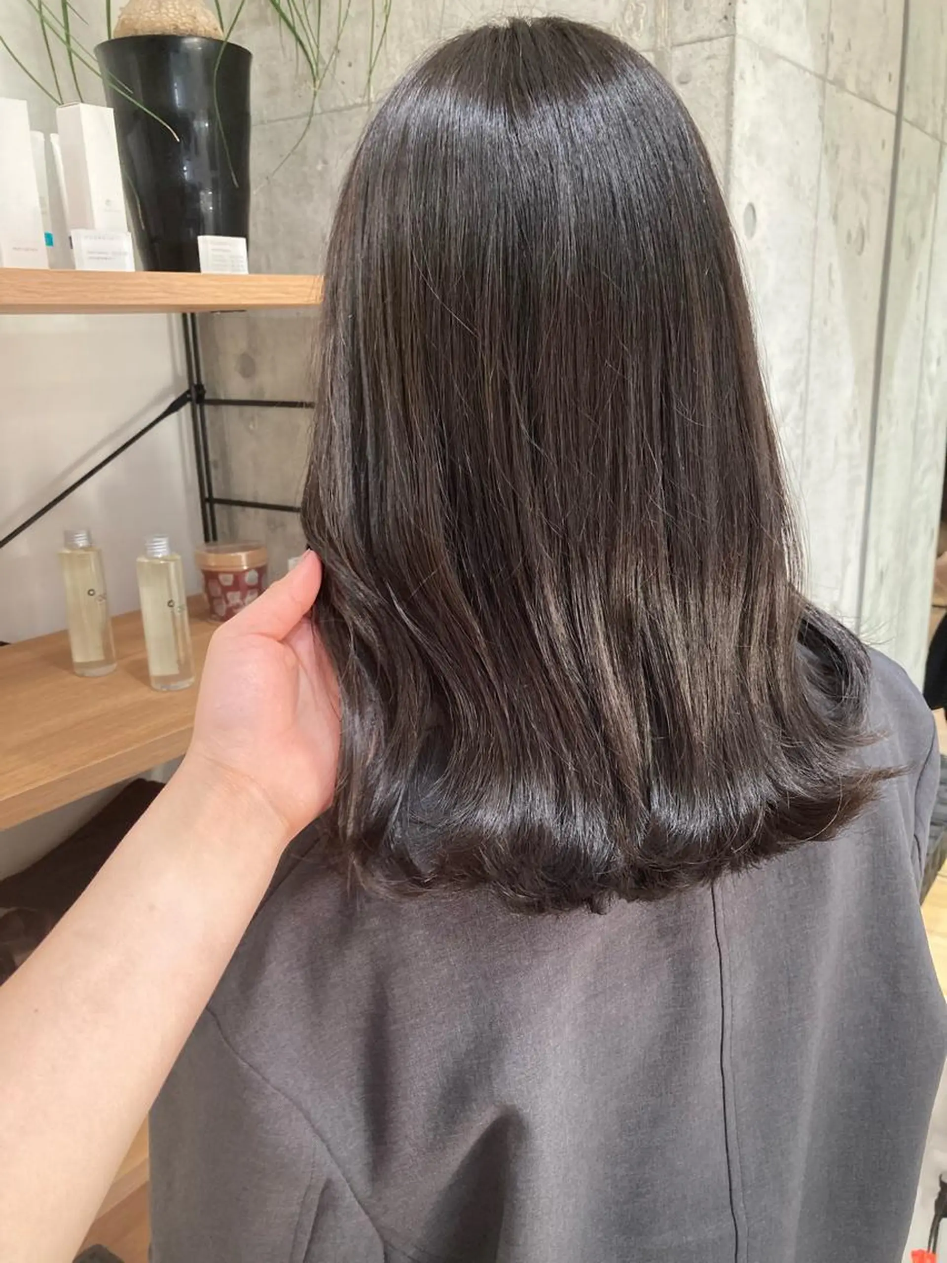 ミディアム カット ヘアカラー トリートメント ✨色持ちの良い艶 カラー✨蟹江真世のヘアスタイル