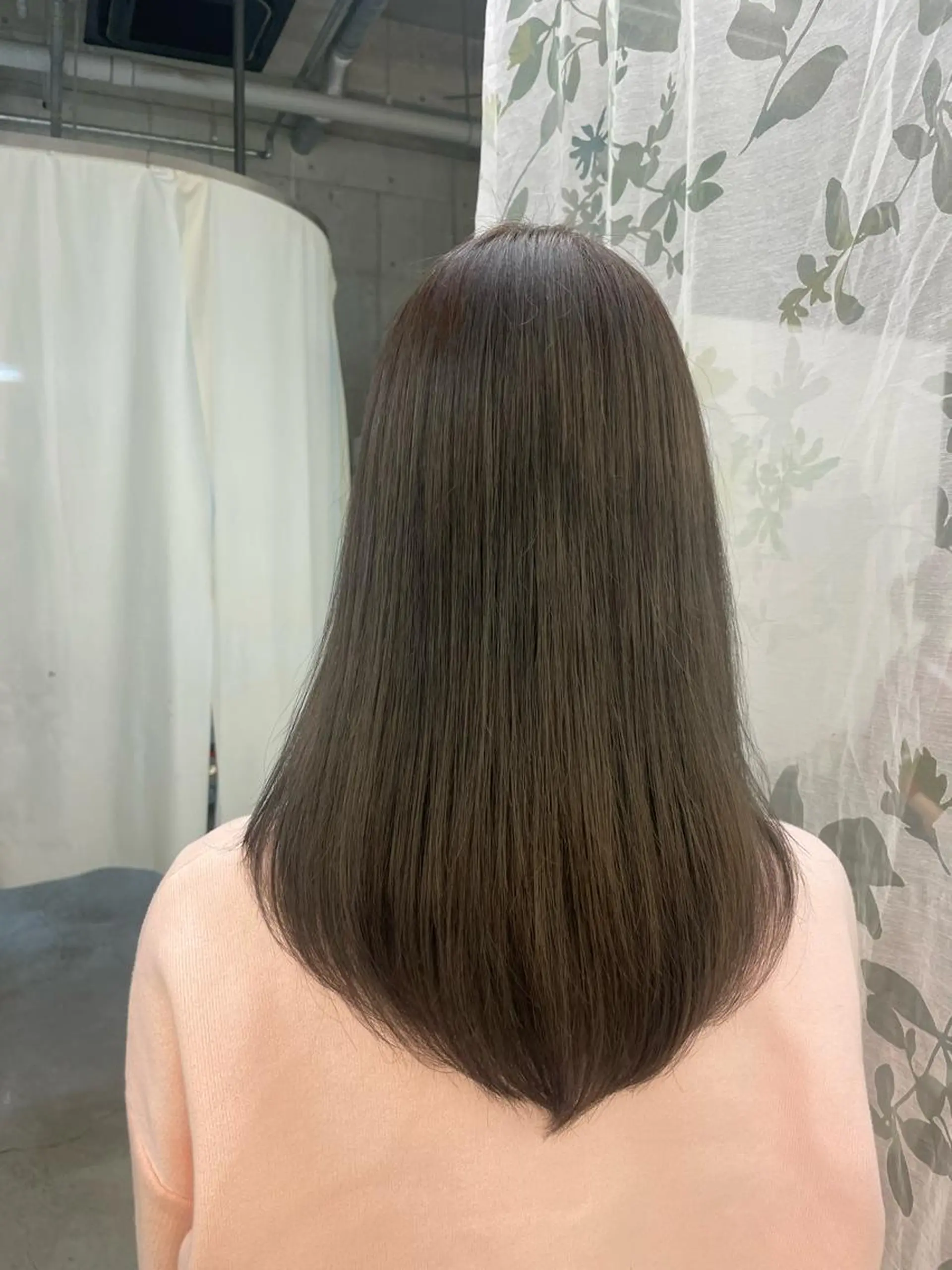 カラー 近藤 佑衣のヘアスタイル