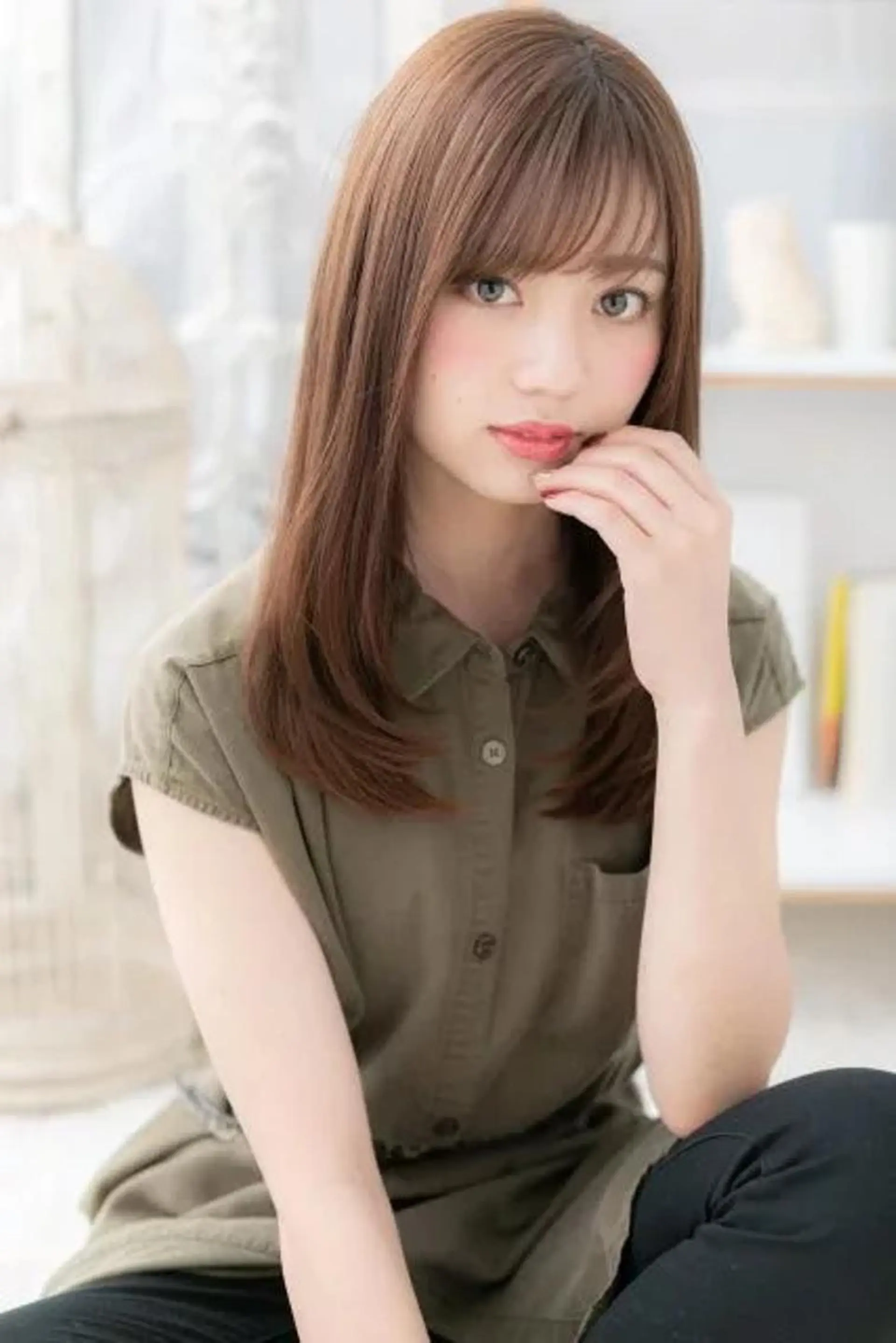 セミロング カット パーマ 縮毛矯正 下川原 寿朗のヘアスタイル