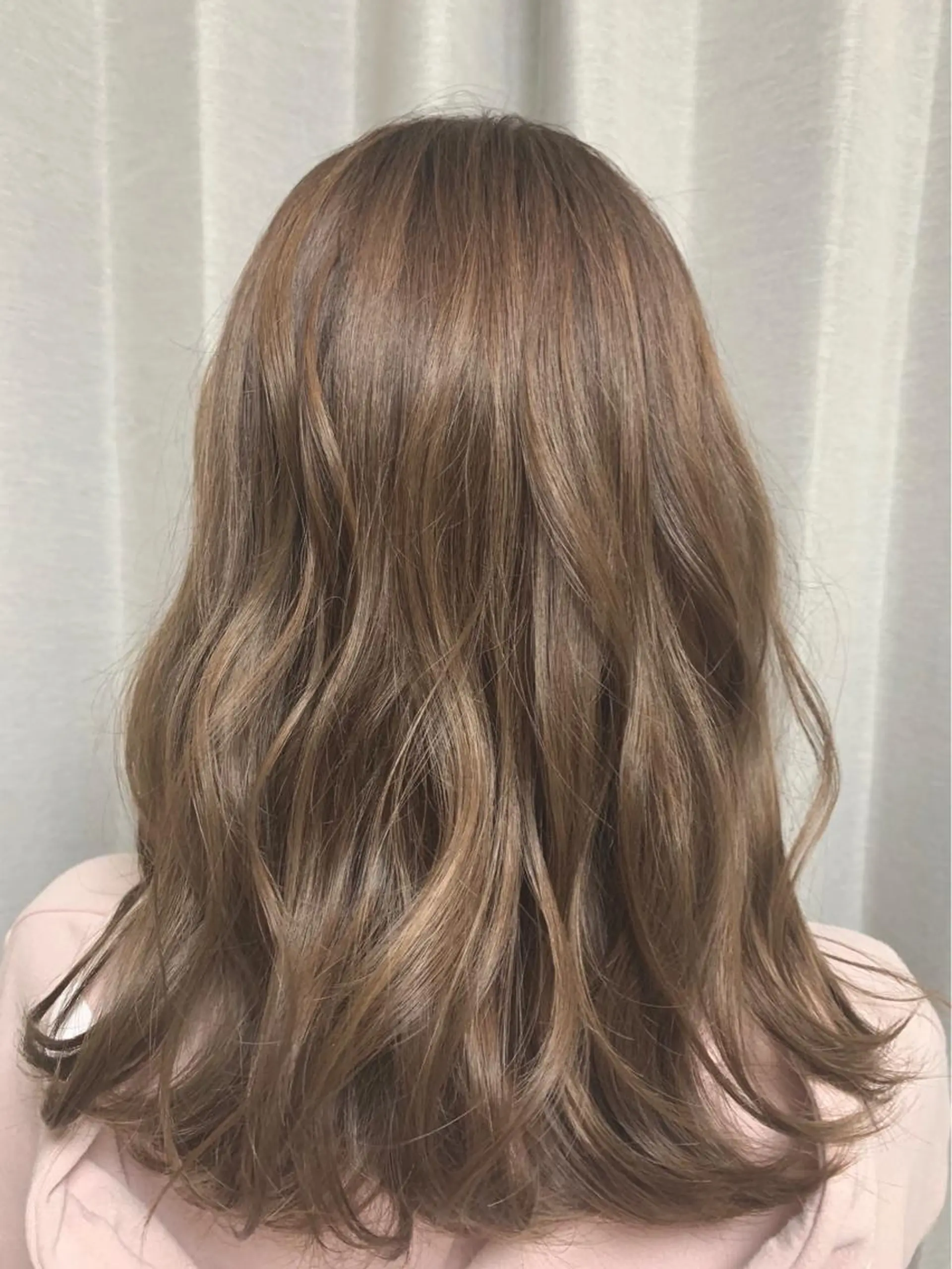 カラー 宮下 夏希のヘアスタイル