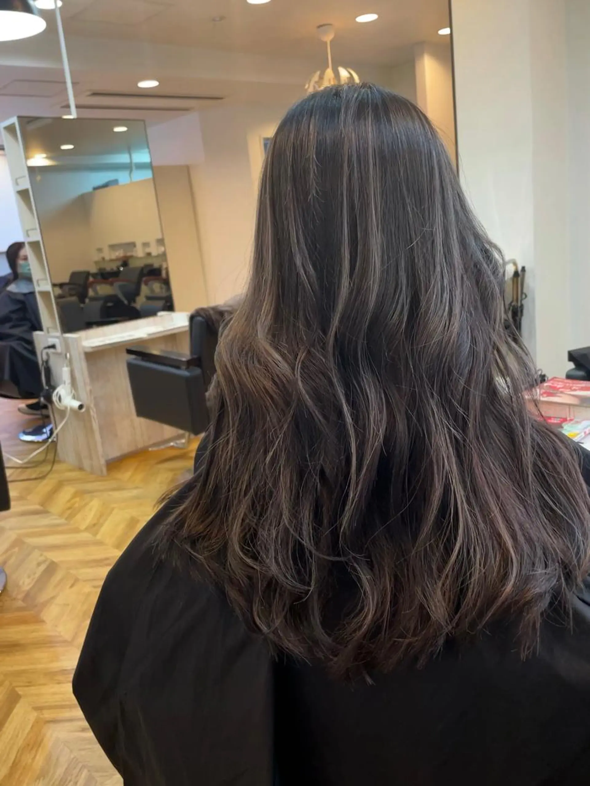 ロング ハイライト ヘアカラー トリートメント ハイトーン髪質改善 家中貴典のヘアスタイル