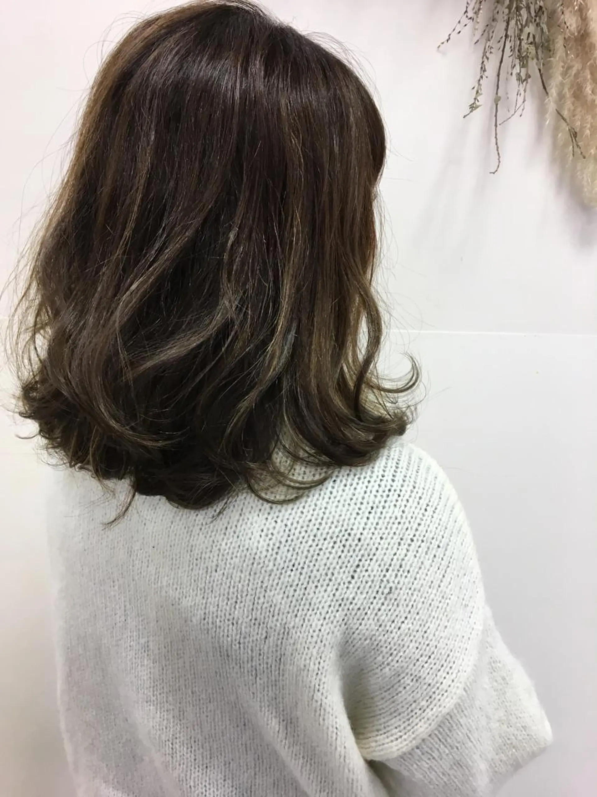 ミディアム カラー ハイライトカラー ハイライト タナカ タクヤのヘアスタイル