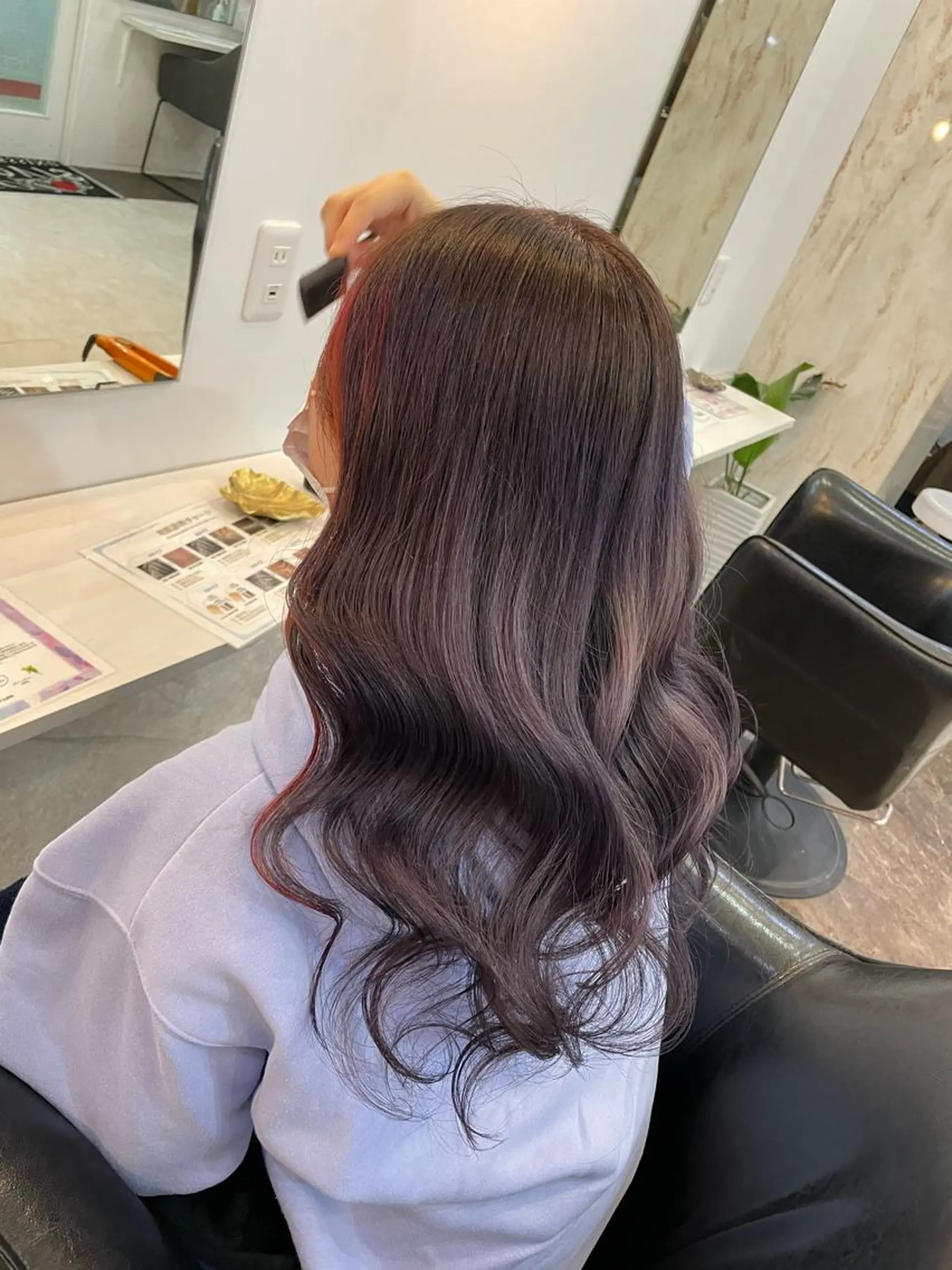 ロング カラー なつき/派手髪カラー /艶髪カラーのヘアスタイル