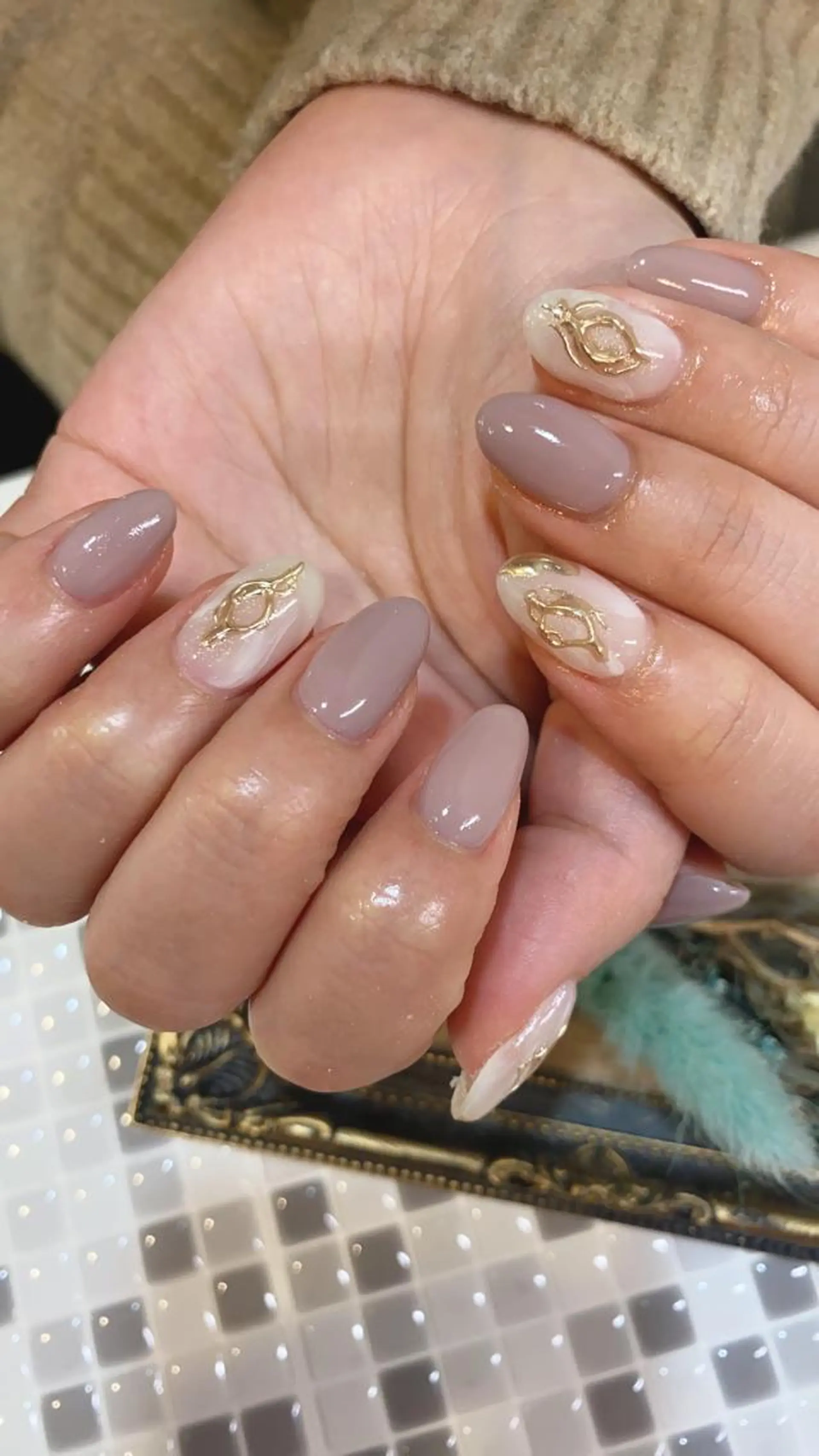 ネイル ミラーネイル nailist yuiのネイルデザイン