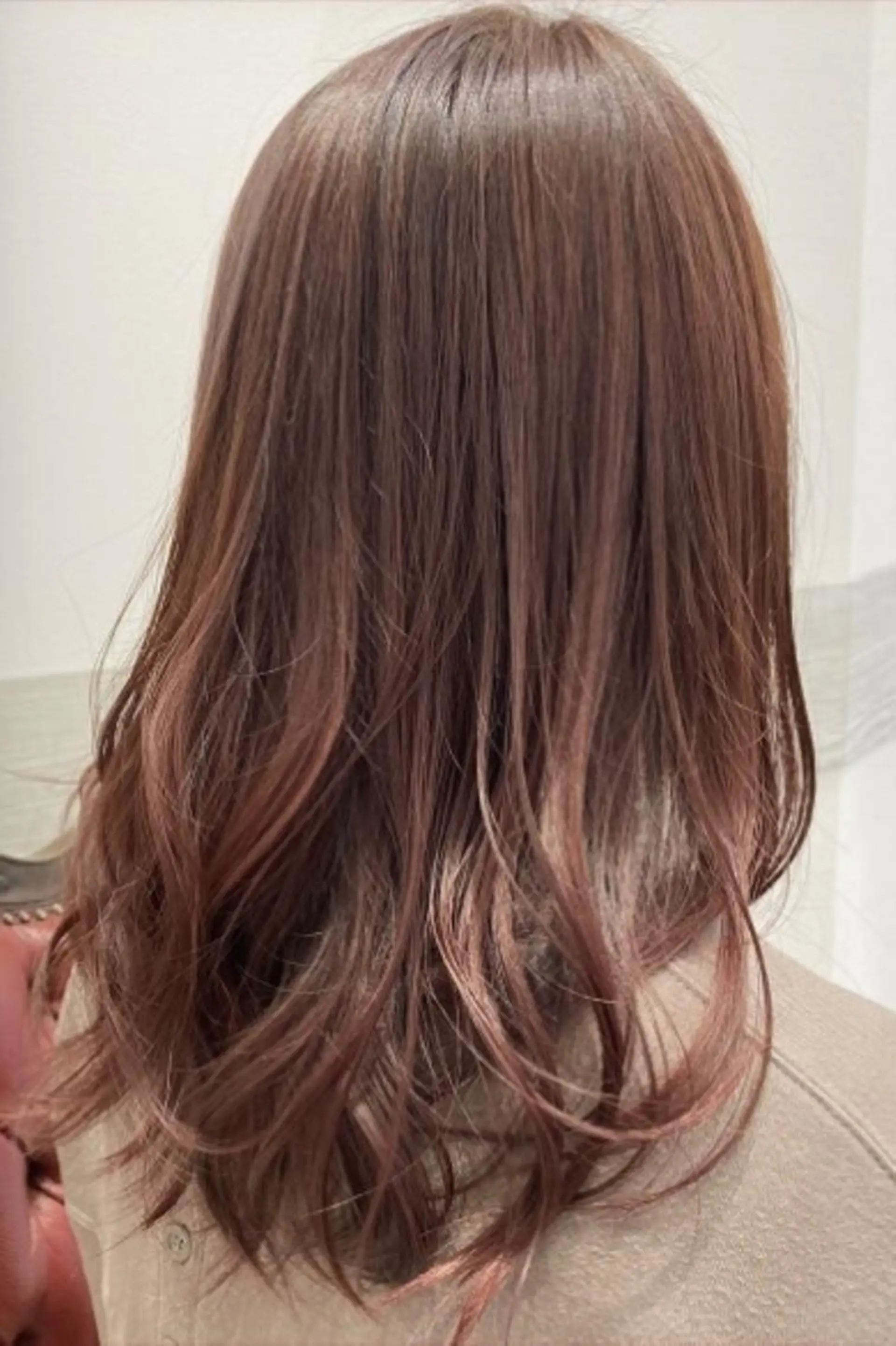 ロング カラー ヘアアレンジ ピンクカラー 佐藤 睦月のヘアスタイル