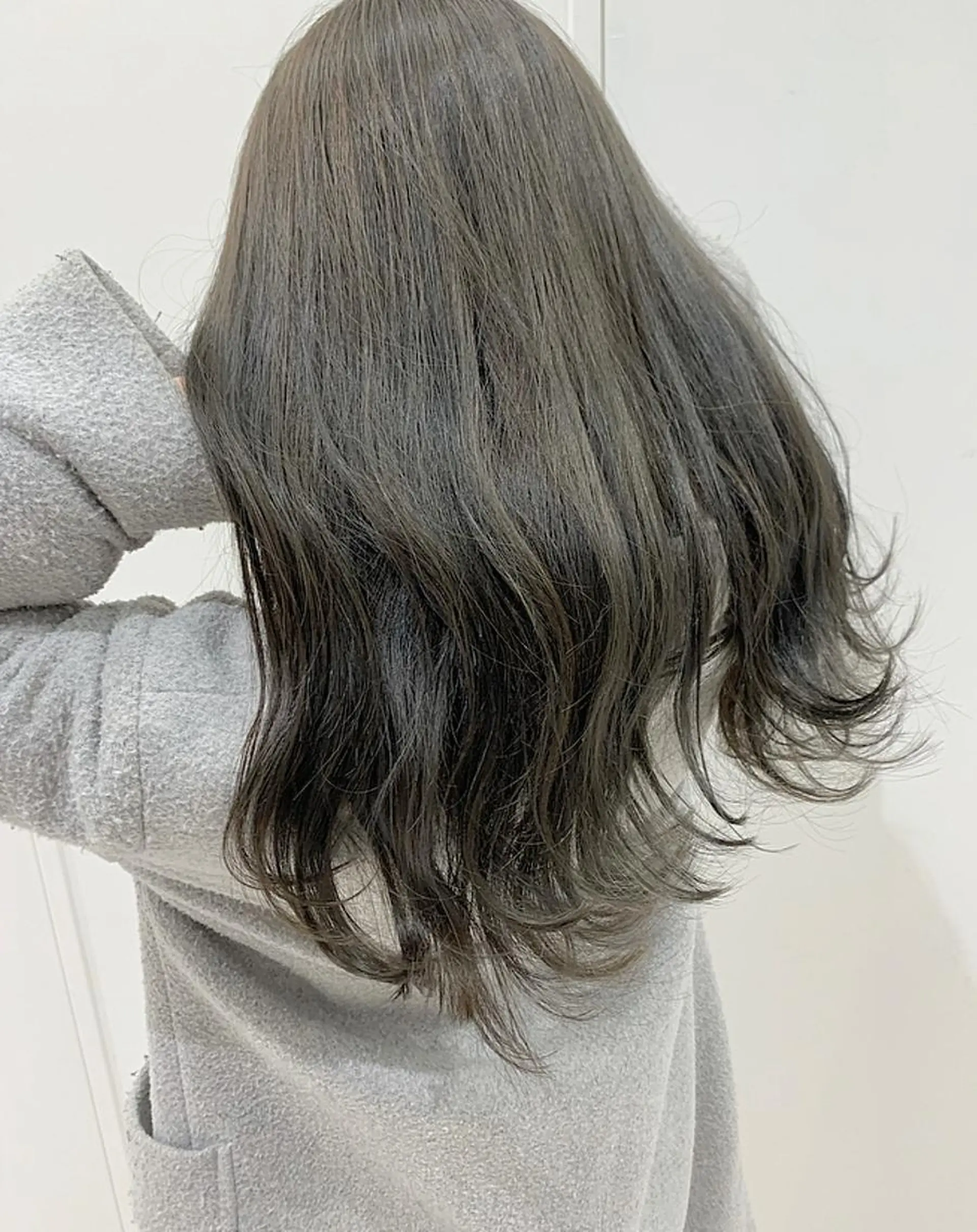 ロング カラー ヘアアレンジ アディクシーカラー カット ヘアカラー 透明感♡︎♡︎ 佐々木早苗のヘアスタイル