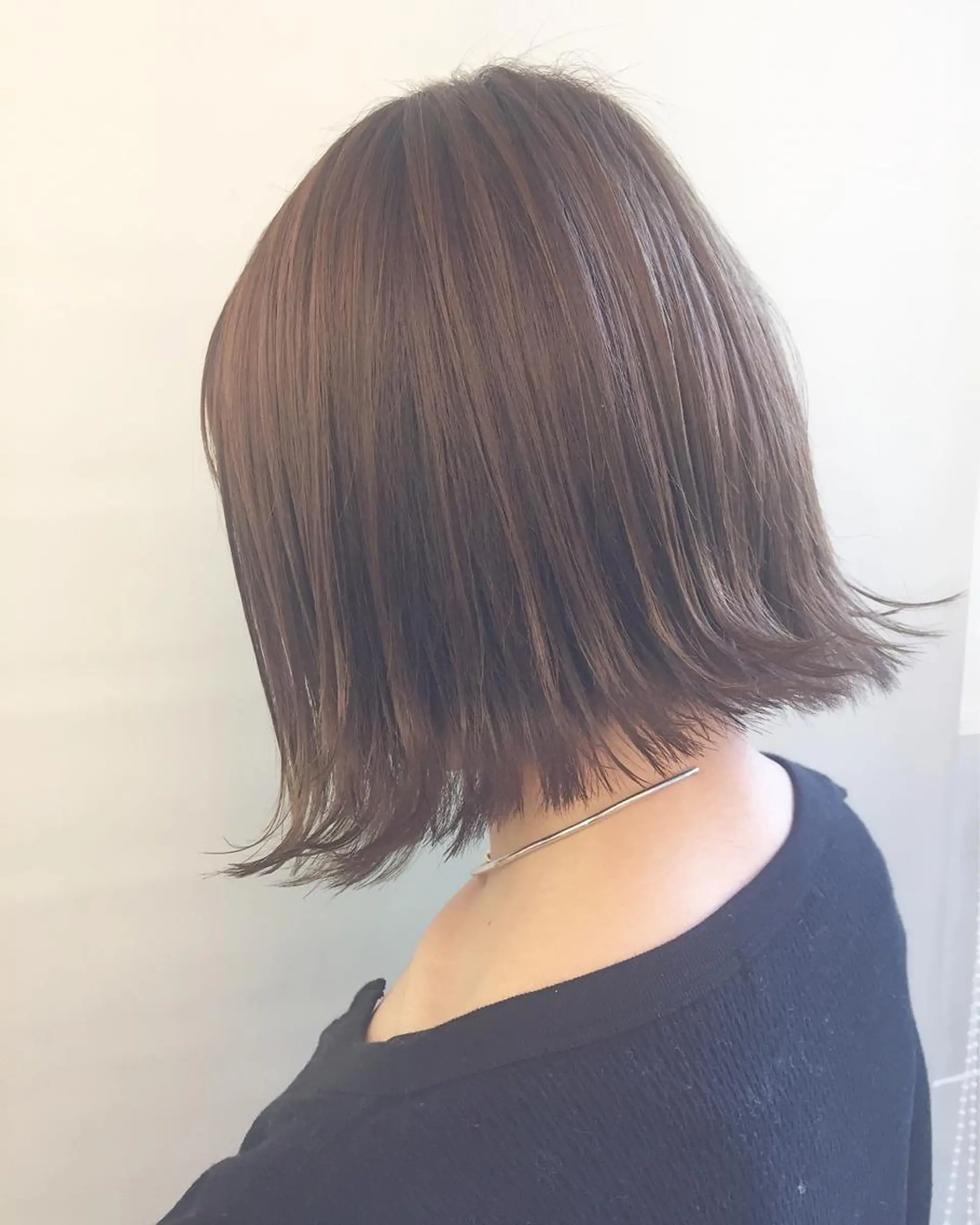 ショート カラー 切りっぱなしボブ ボブ カット ヘアカラー トリートメント 齋藤 咲のヘアスタイル