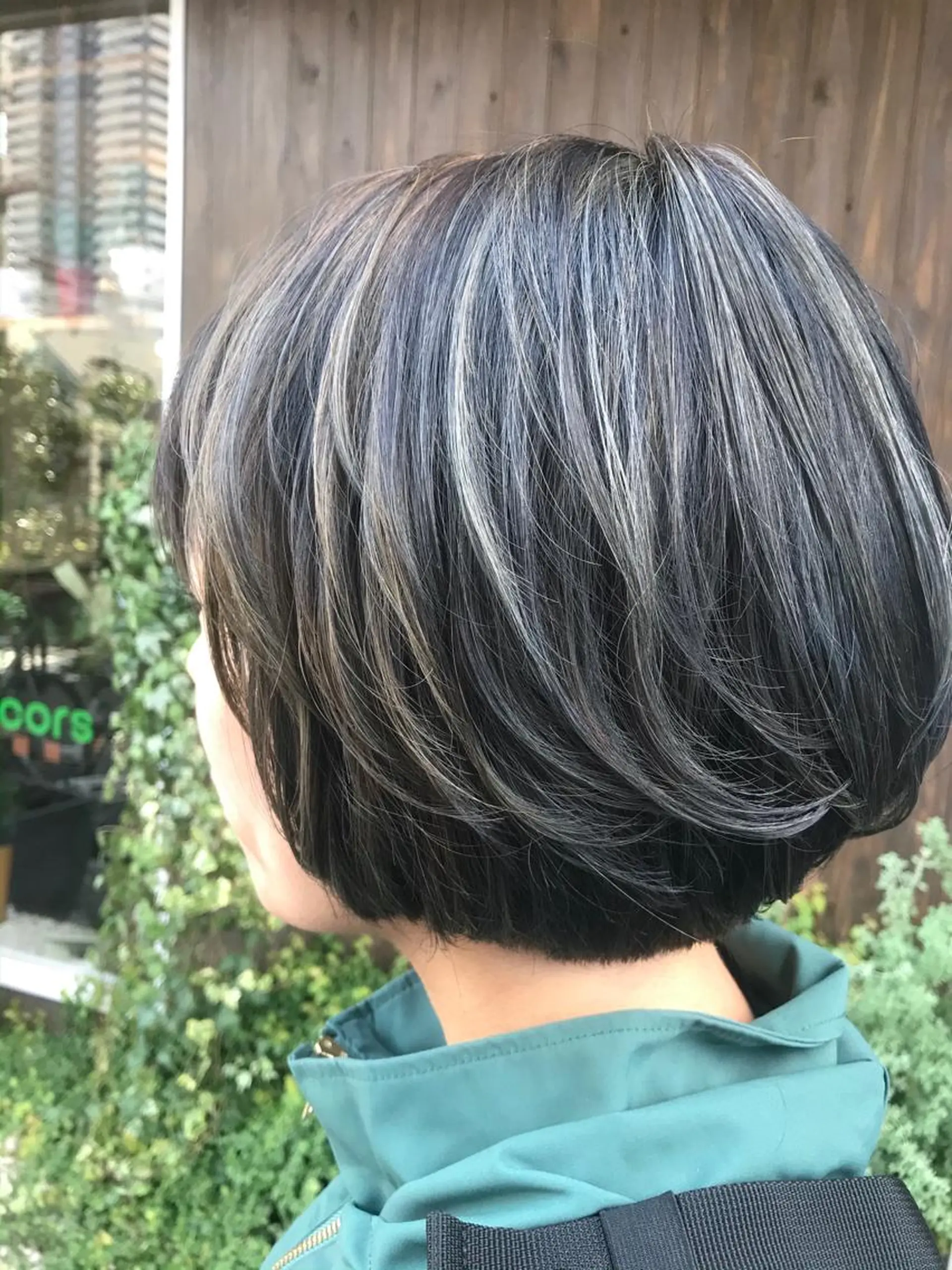 ショート カラー 透明感カラー ハイライトカラー 外国人風カラー ハイライト 【似合わせカット】 松尾一気のヘアスタイル