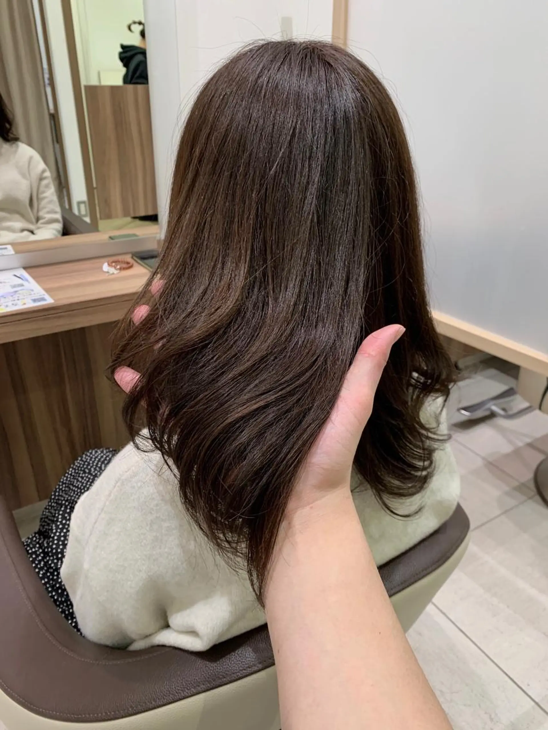 セミロング トリートメント 日野・八王子レイヤー ワタナベリョウマのヘアスタイル
