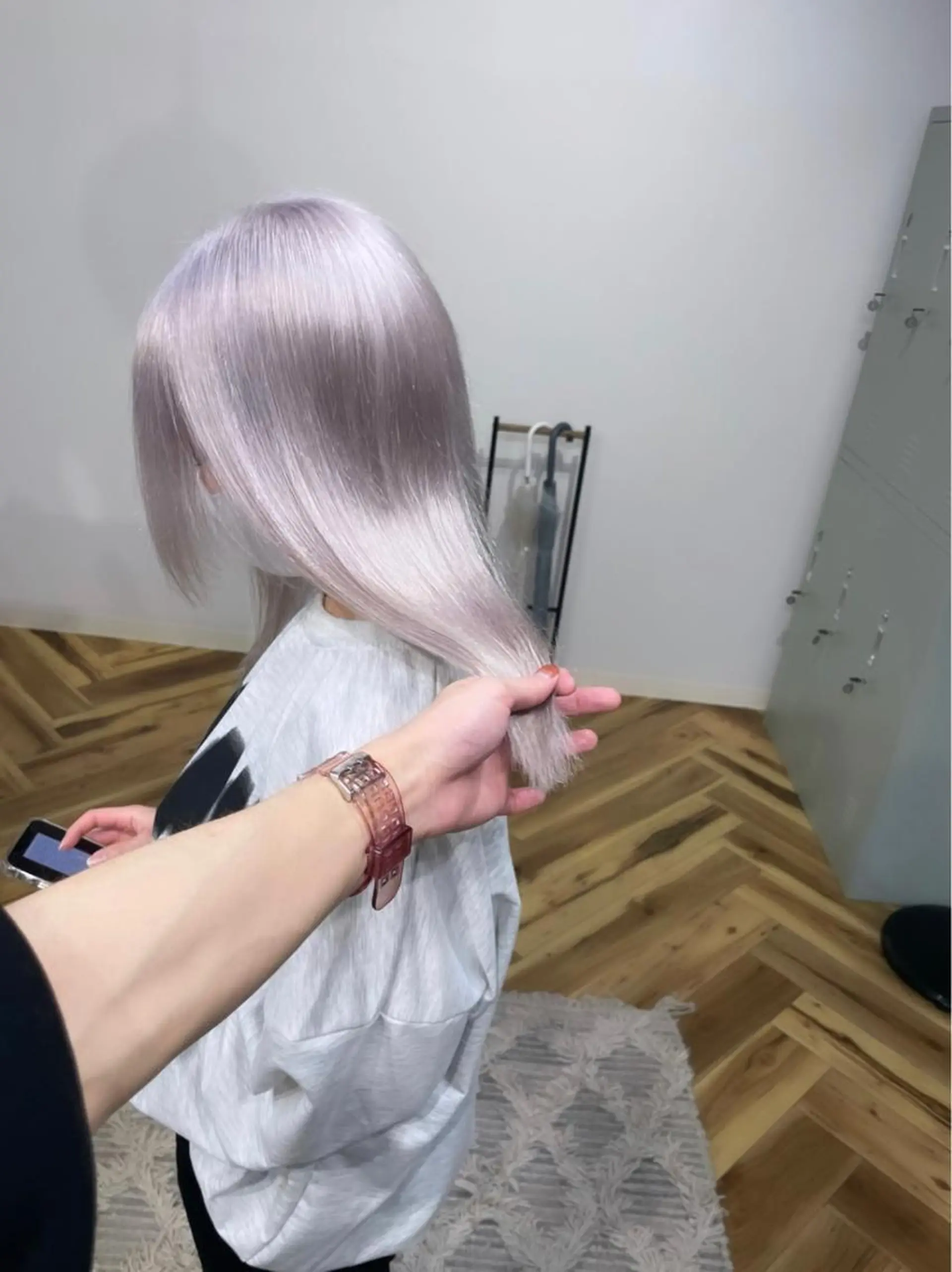 ミディアム 有人/バレイヤージュ /シャドールーツのヘアスタイル