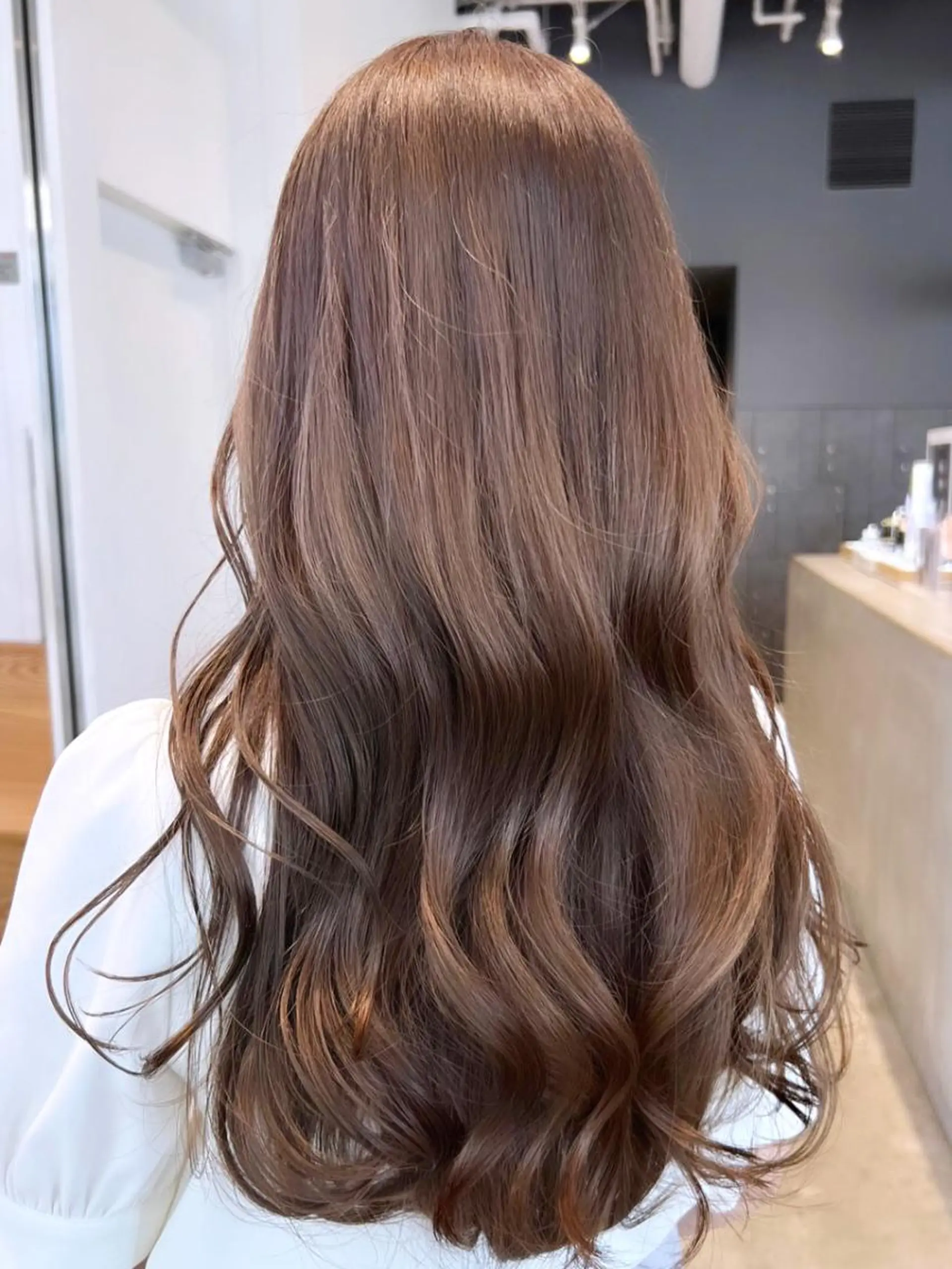 セミロング カラー ベージュカラー ITbyALBUM 八王子店のヘアスタイル