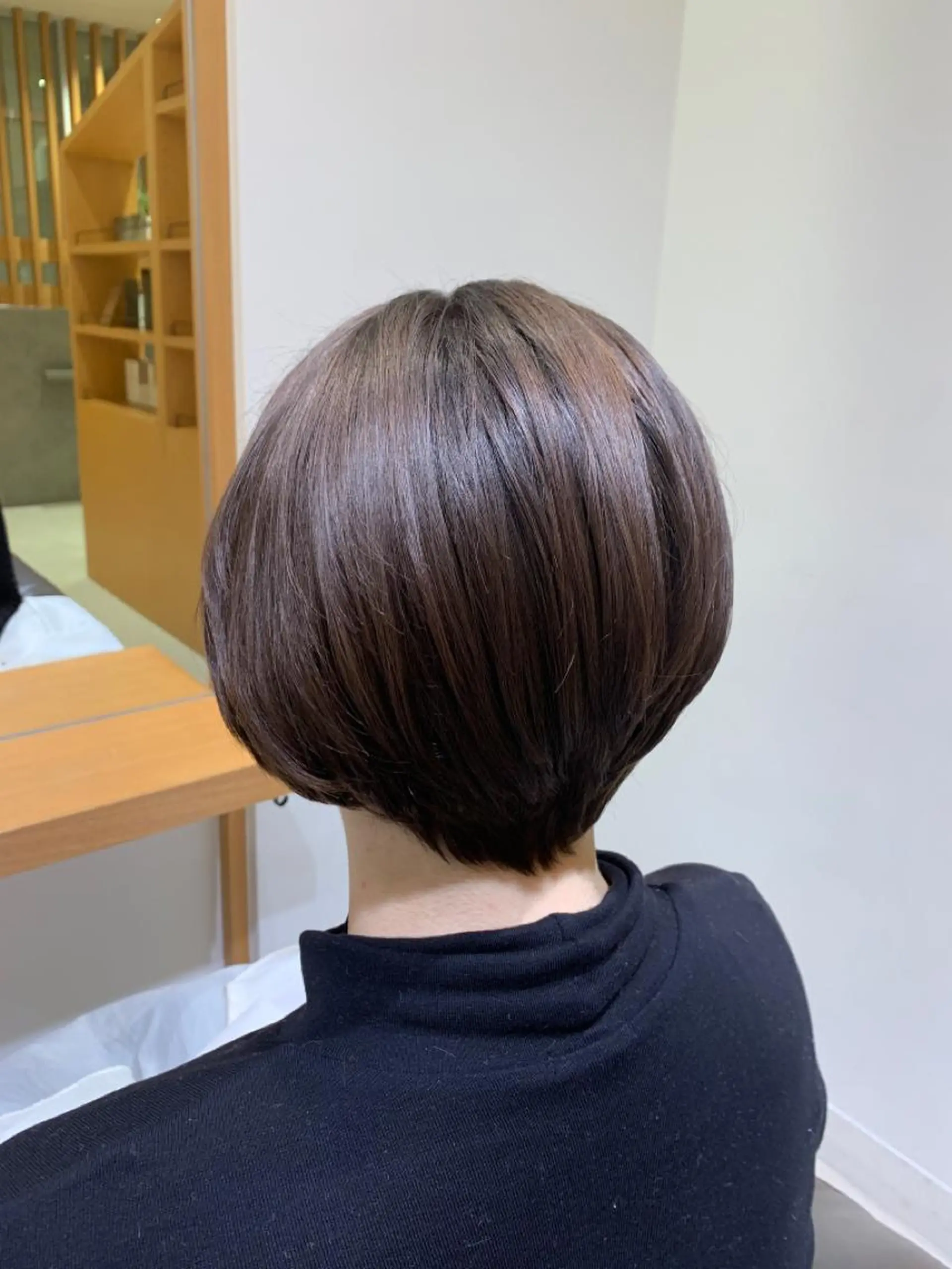 ショート カラー ベージュカラー Hitotose代表 中島和樹のヘアスタイル