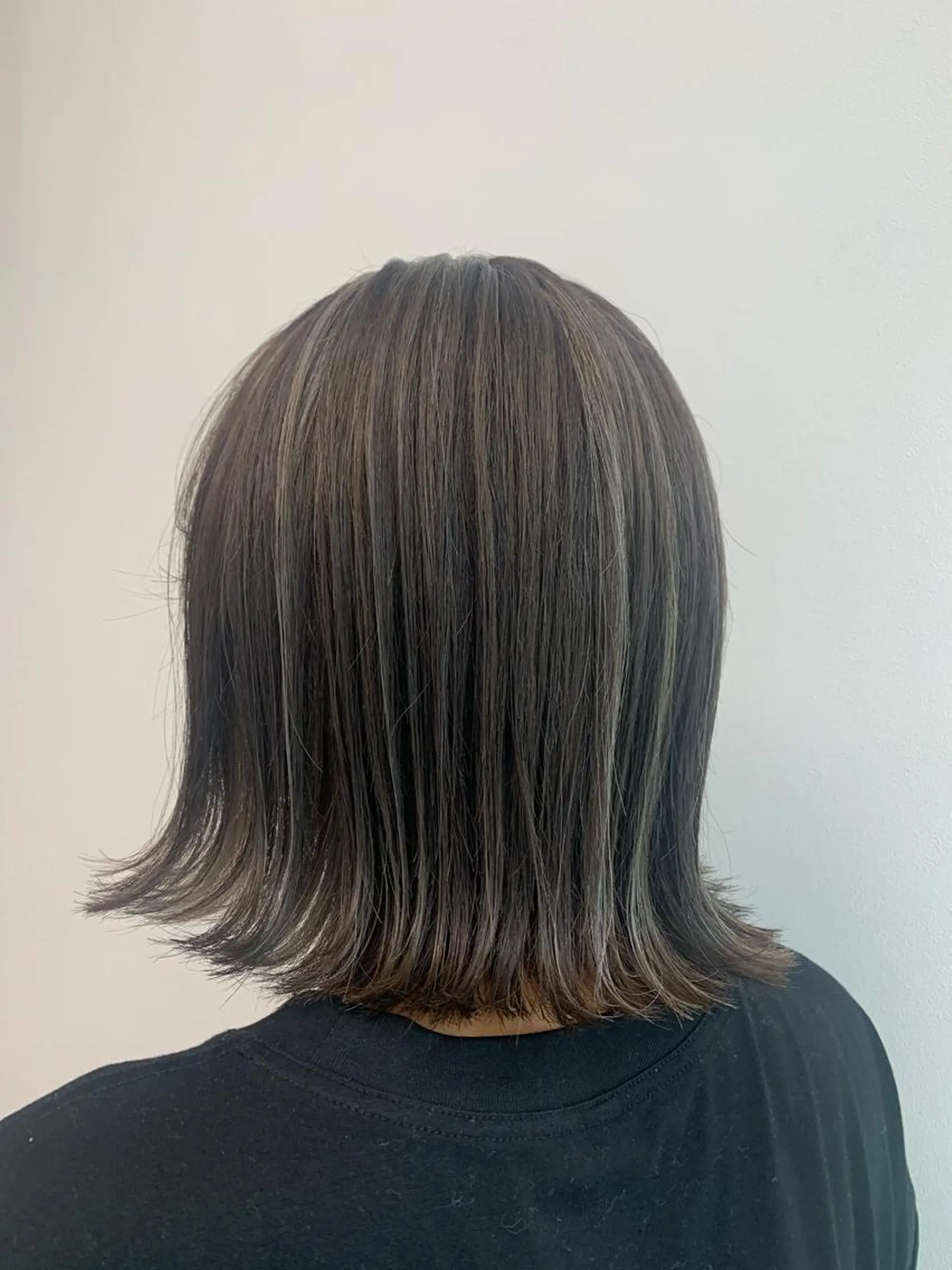 ショート カラー 村山 美空のヘアスタイル