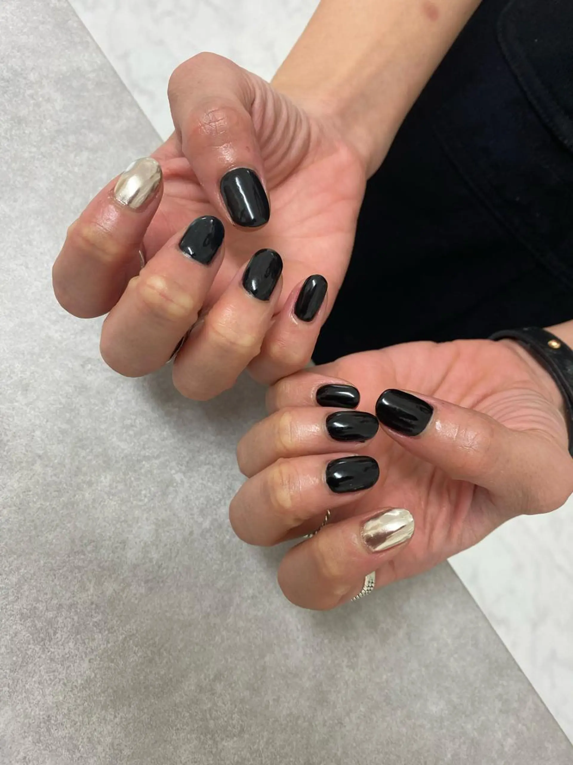 ネイル フレンチネイル ミラーネイル Ladybird NAOのエステ・リラクイメージ