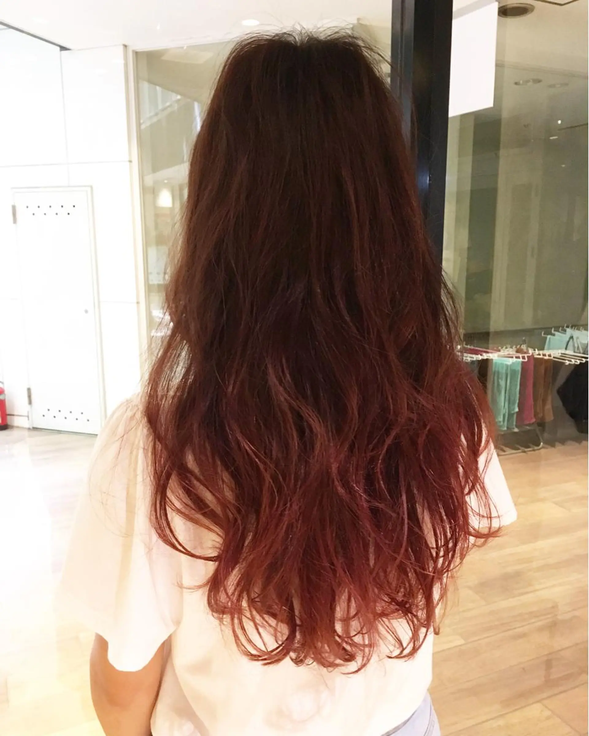 ロング 國村 優のヘアスタイル