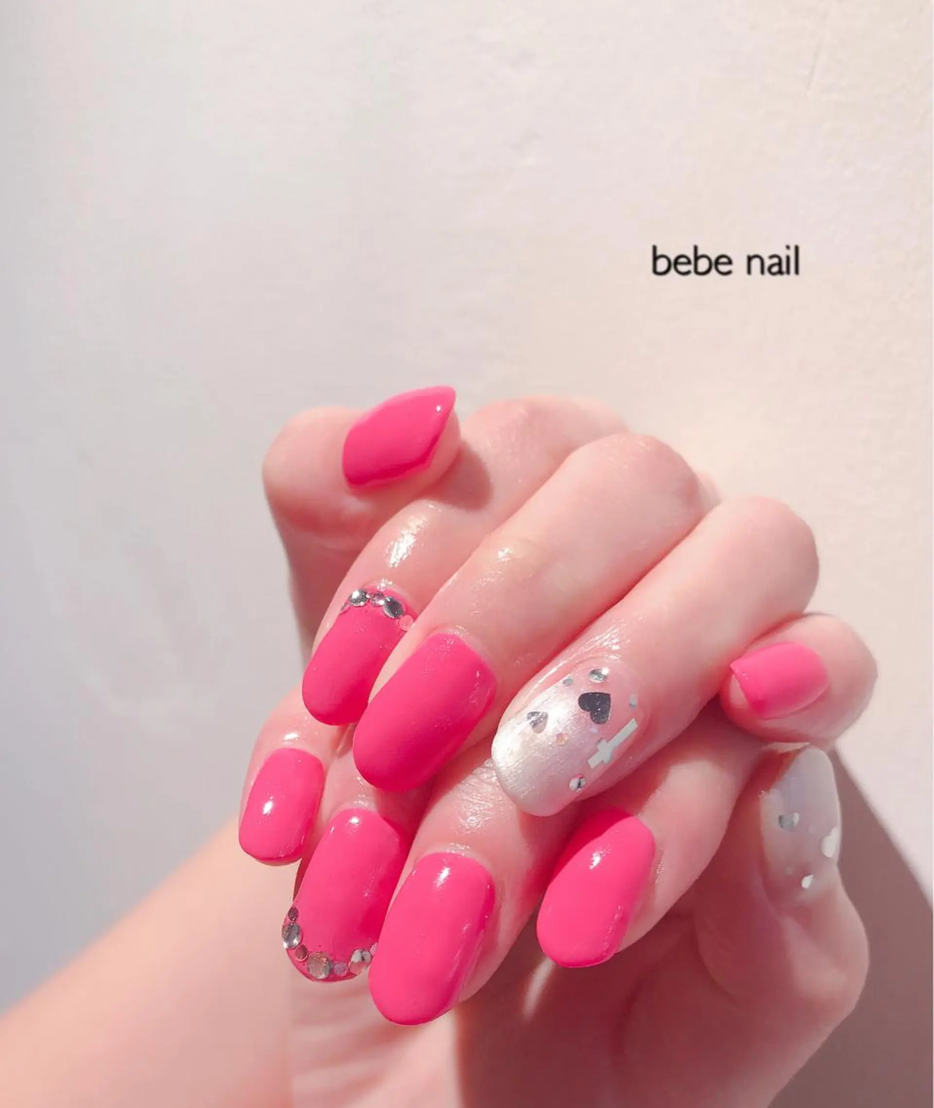 ネイル アートネイル シンプルネイル ストーンネイル Ann nailのネイルデザイン