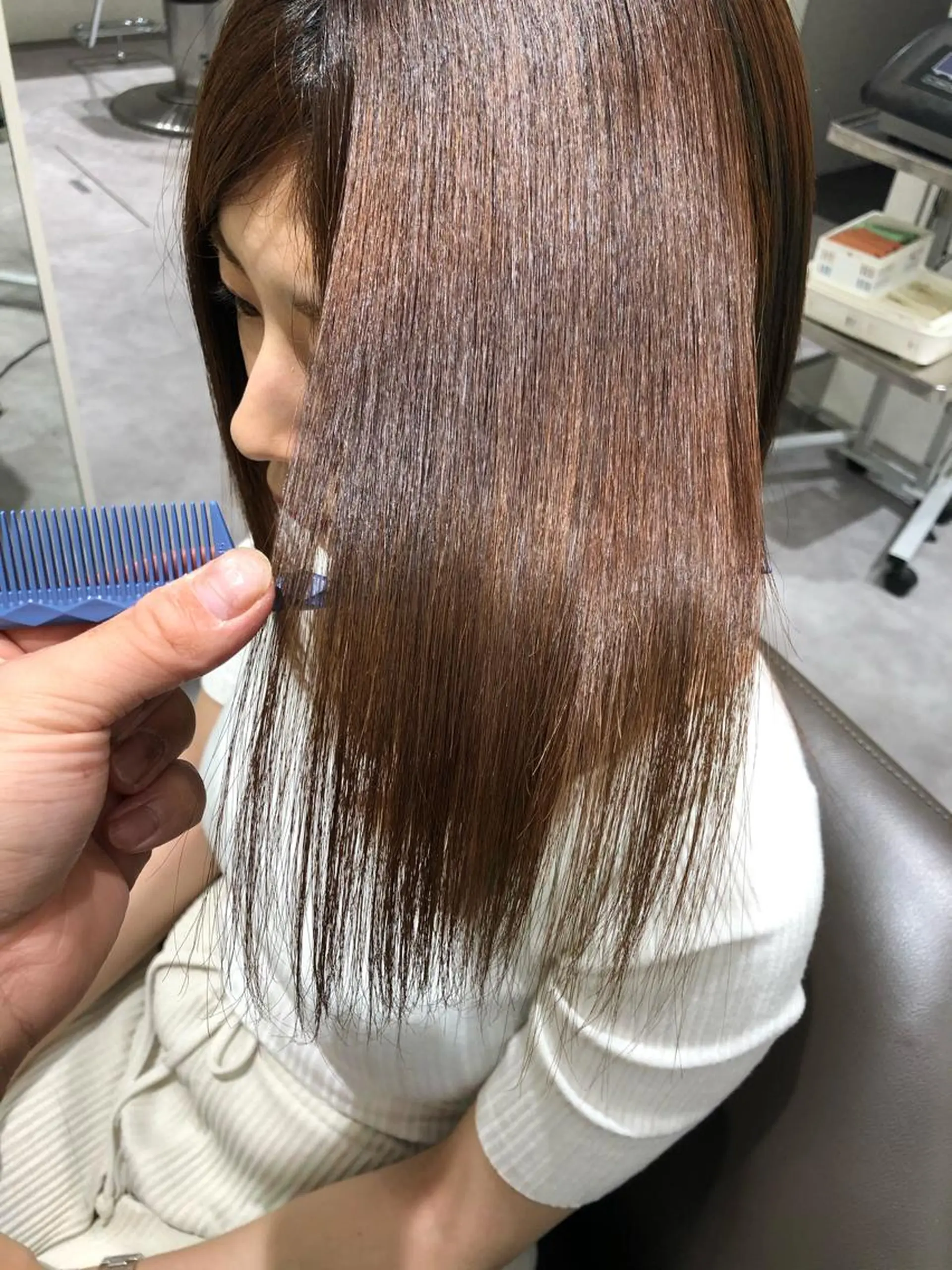 ロング ムトウセイマ/ 縮毛矯正/ブリーチのヘアスタイル