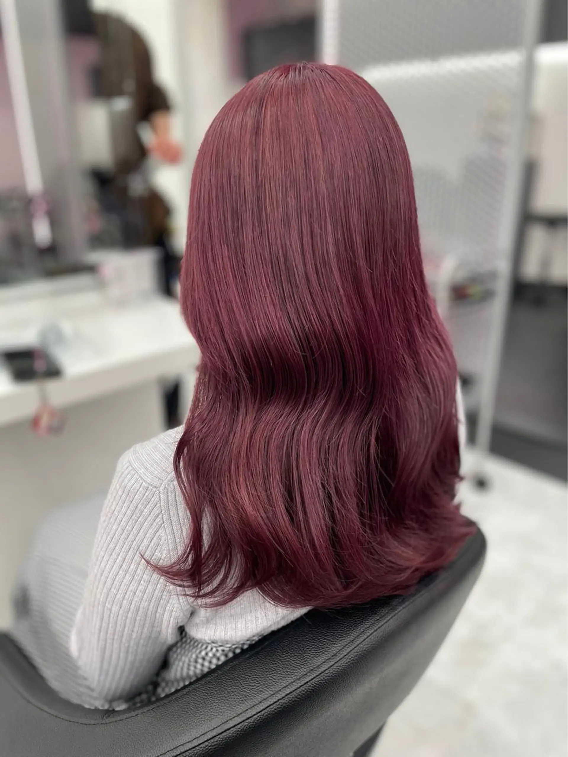 セミロング 🍀yuria/ハイ トーン/ペールカラーのヘアスタイル