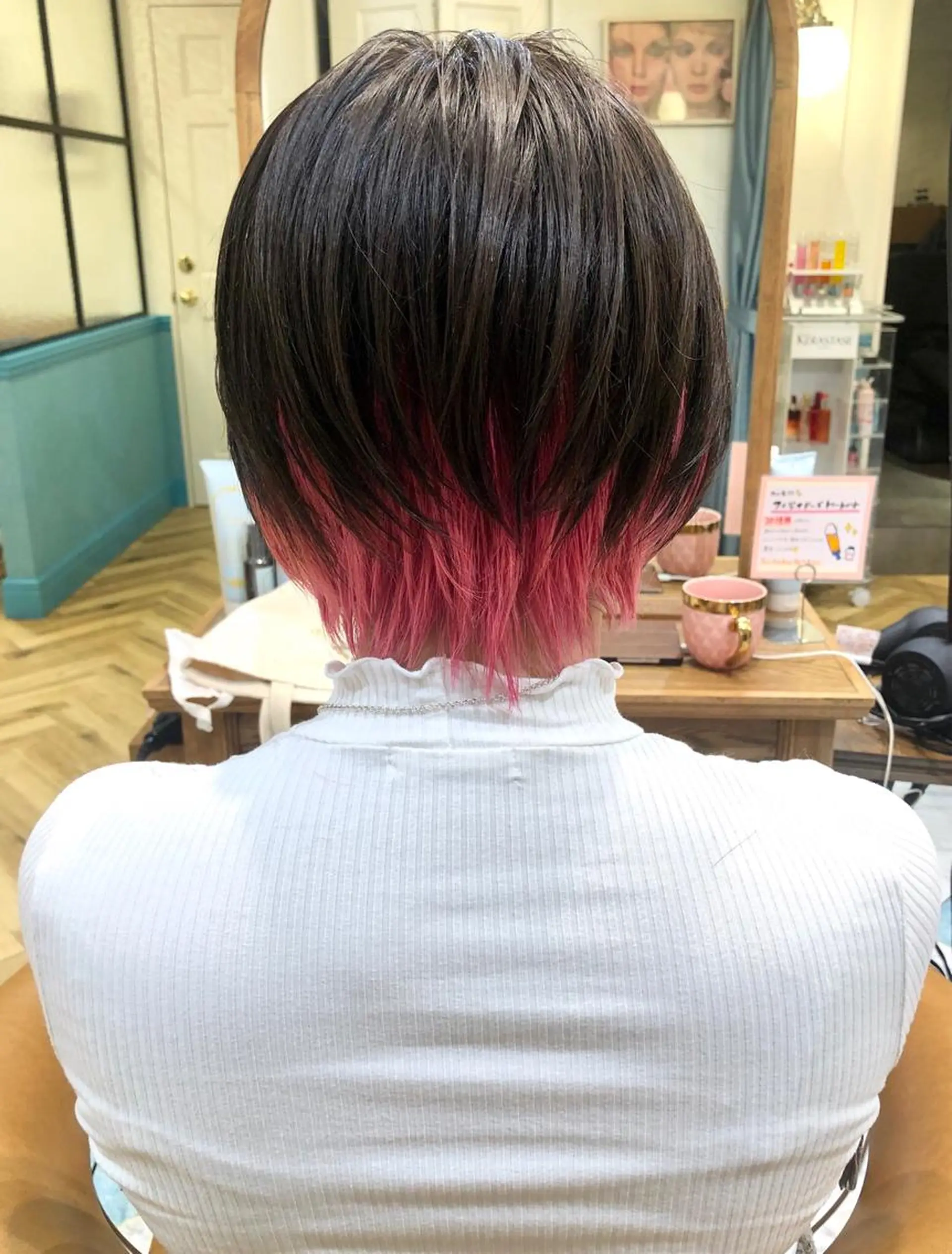 ショート カラー パーマ ヘアアレンジ インナーカラー Londideal 高橋ヒロシのヘアスタイル