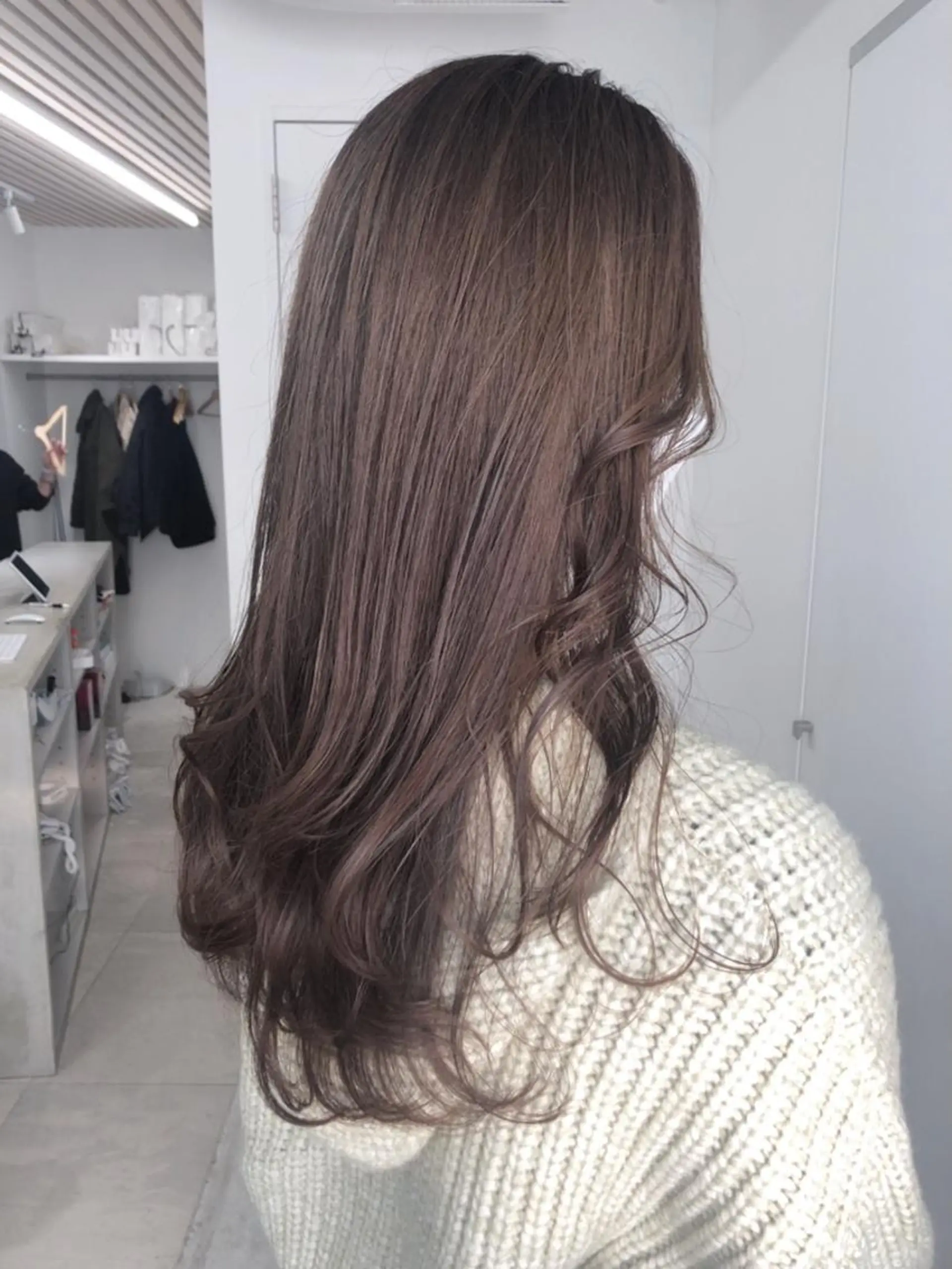 ロング ヘアカラー ✨透明感ケアカラー✨ 長野ゆきなのヘアスタイル