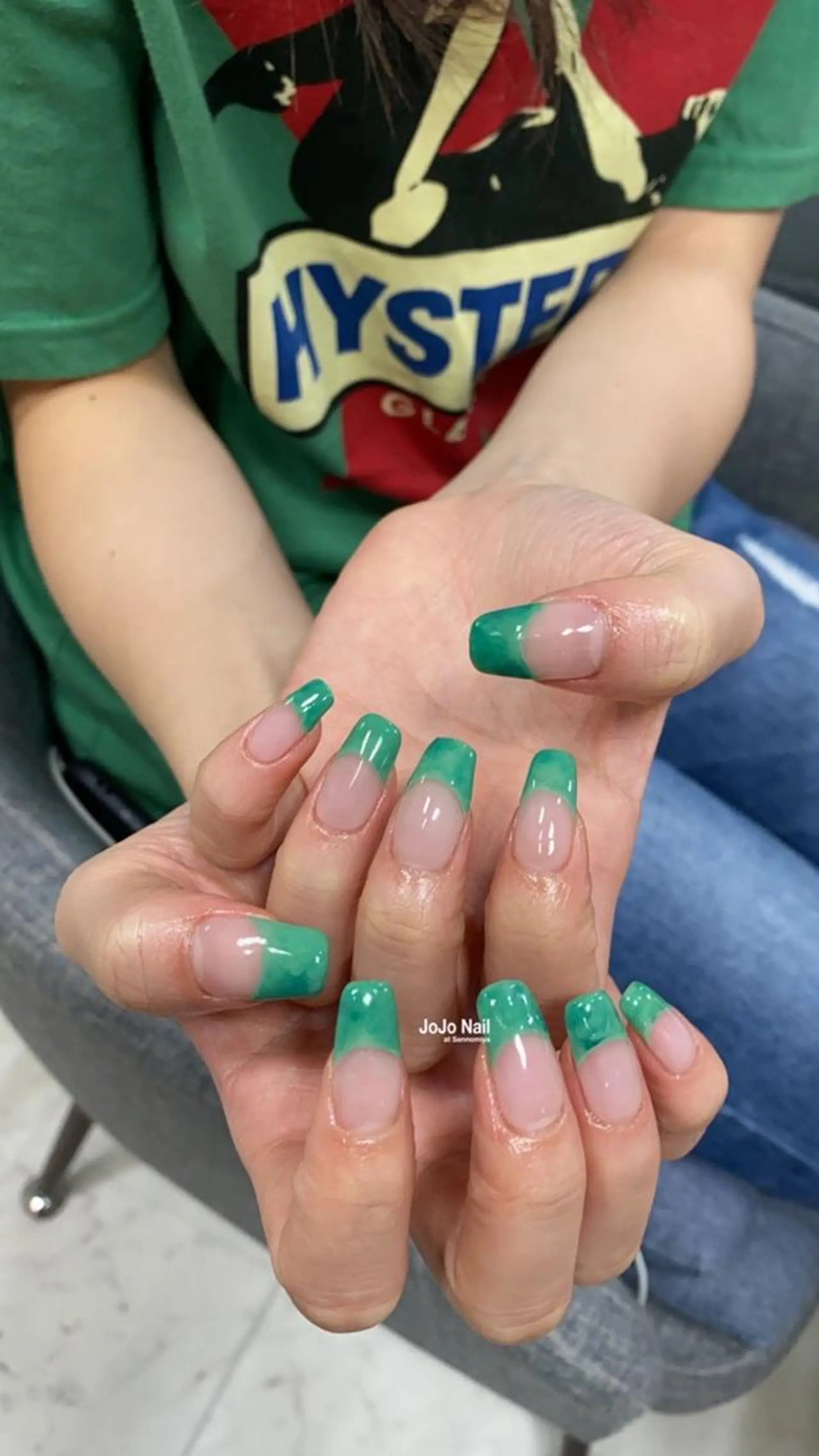 ネイル フレンチネイル グリーン JOJO Nail Sannomiyaのネイルデザイン