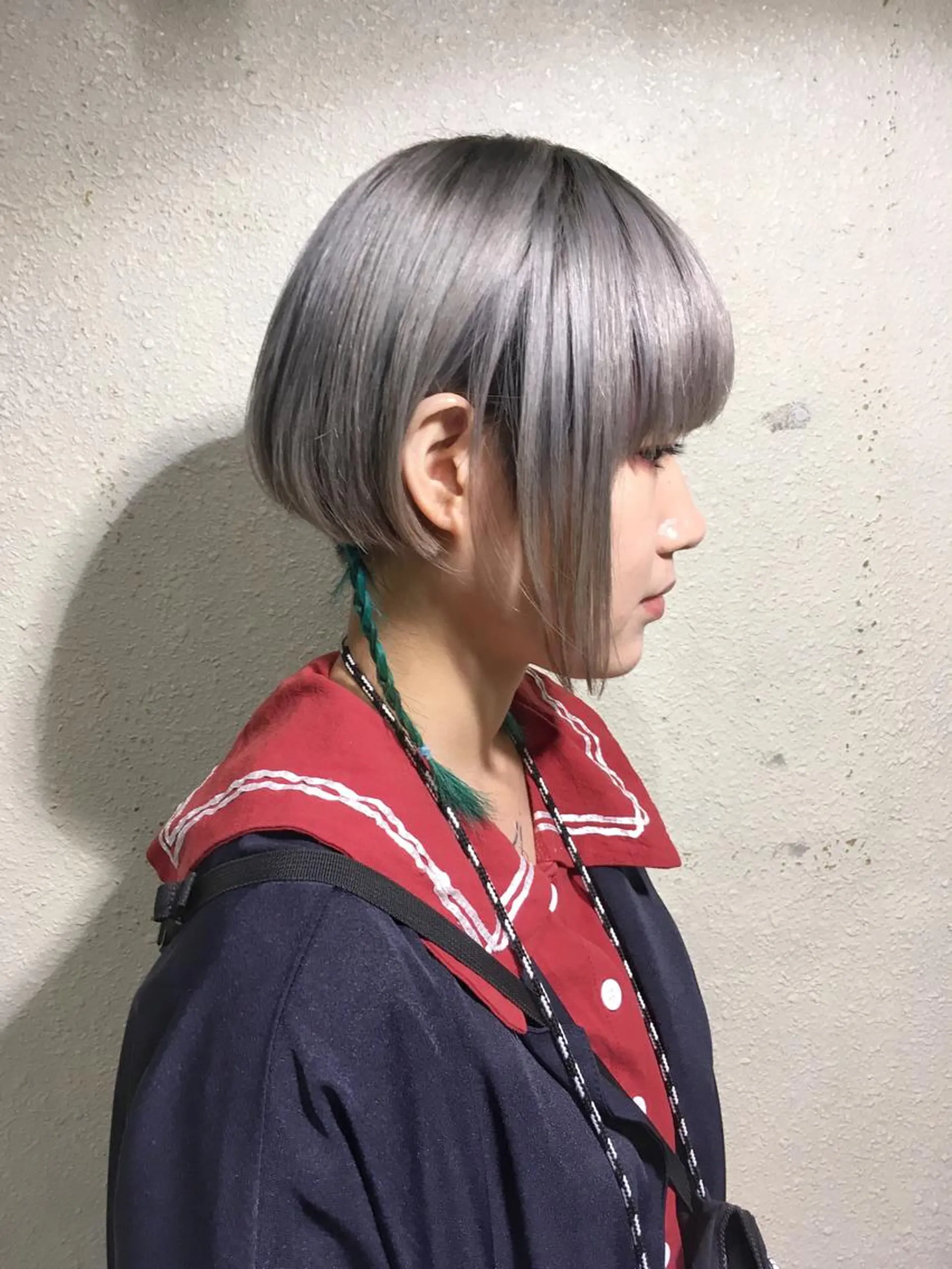 ショート ヘアカラー ヨナイ チヒロのヘアスタイル