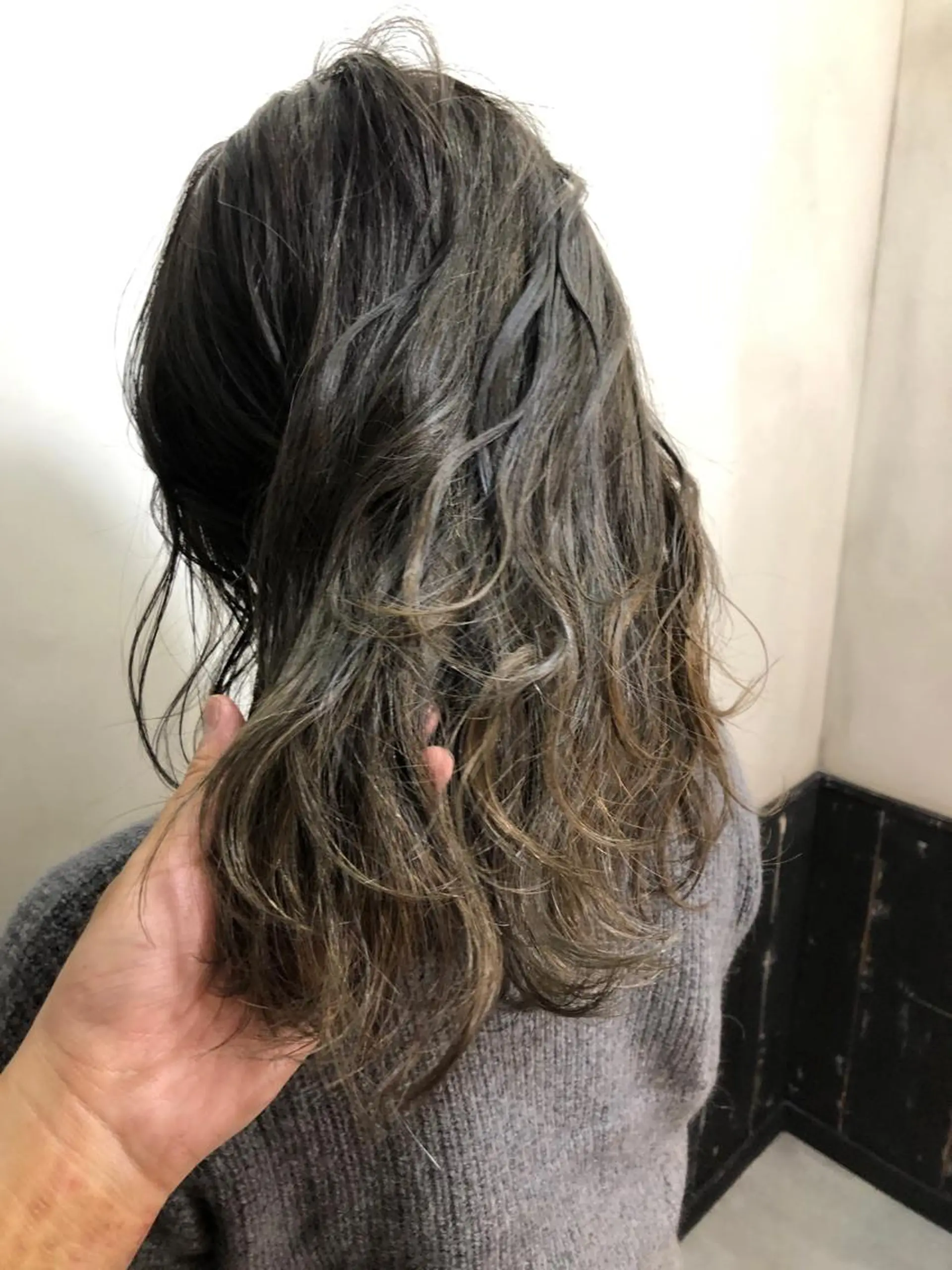 セミロング カラー グレージュ カット ヘアカラー トリートメント 綺麗な髪質にしたい方 限定🌈清水 祥のヘアスタイル
