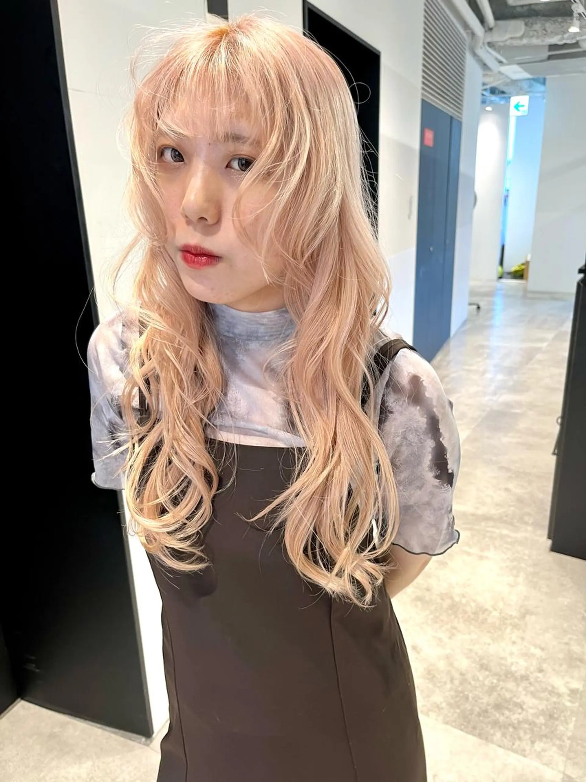 ロング カラー ヘアアレンジ ヘアカラー トリートメント ハイトーン/美髪矯正 🍃大江拓実のヘアスタイル