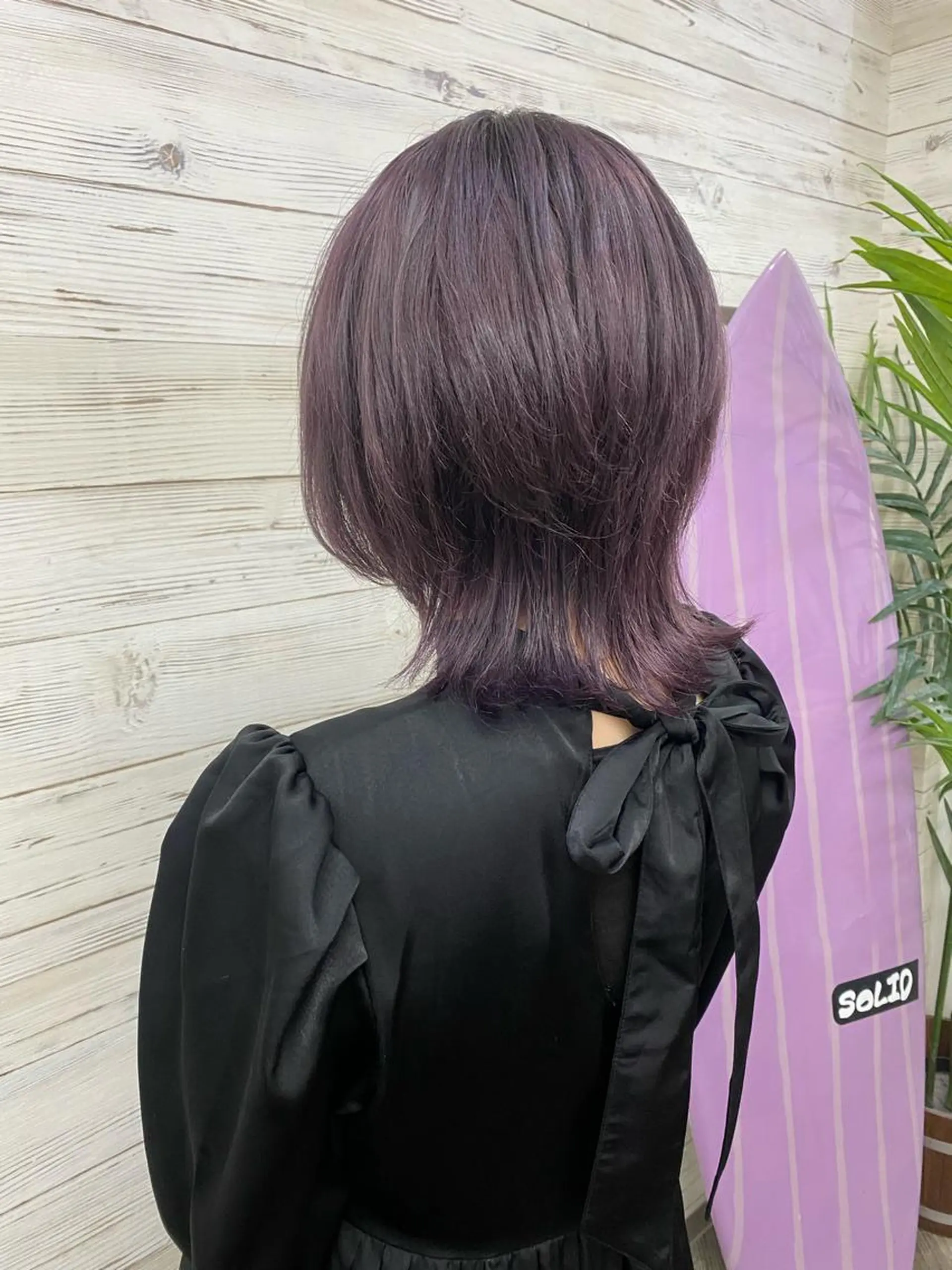 ショート カラー ヘアアレンジ アイブロウ ショートボブ 編み込みエクステ シールエクステ バレイヤージュ ベージュカラー LAVENDIA 初音のヘアスタイル