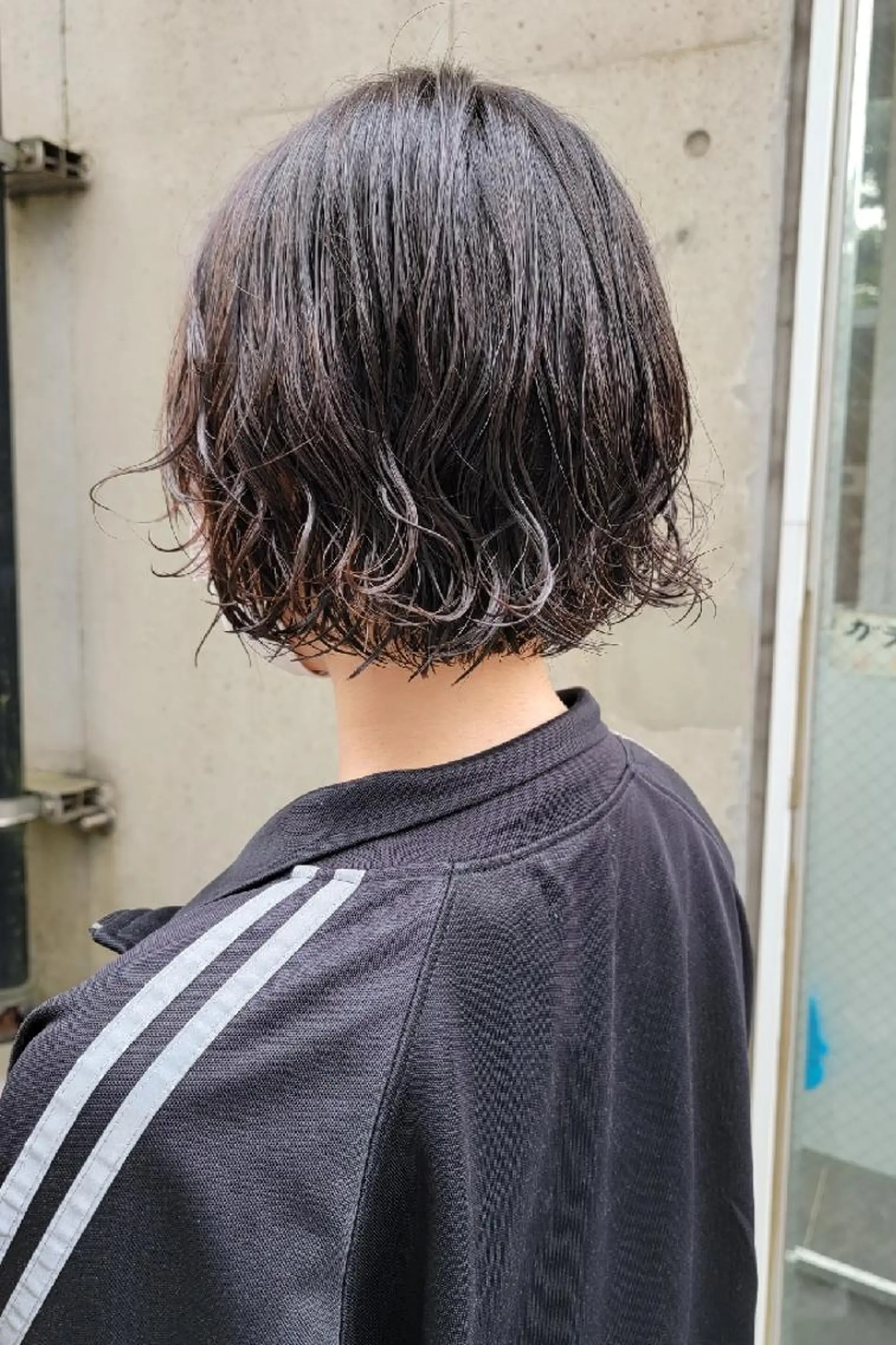 パーマ ショート OMA　 カタギシのヘアスタイル