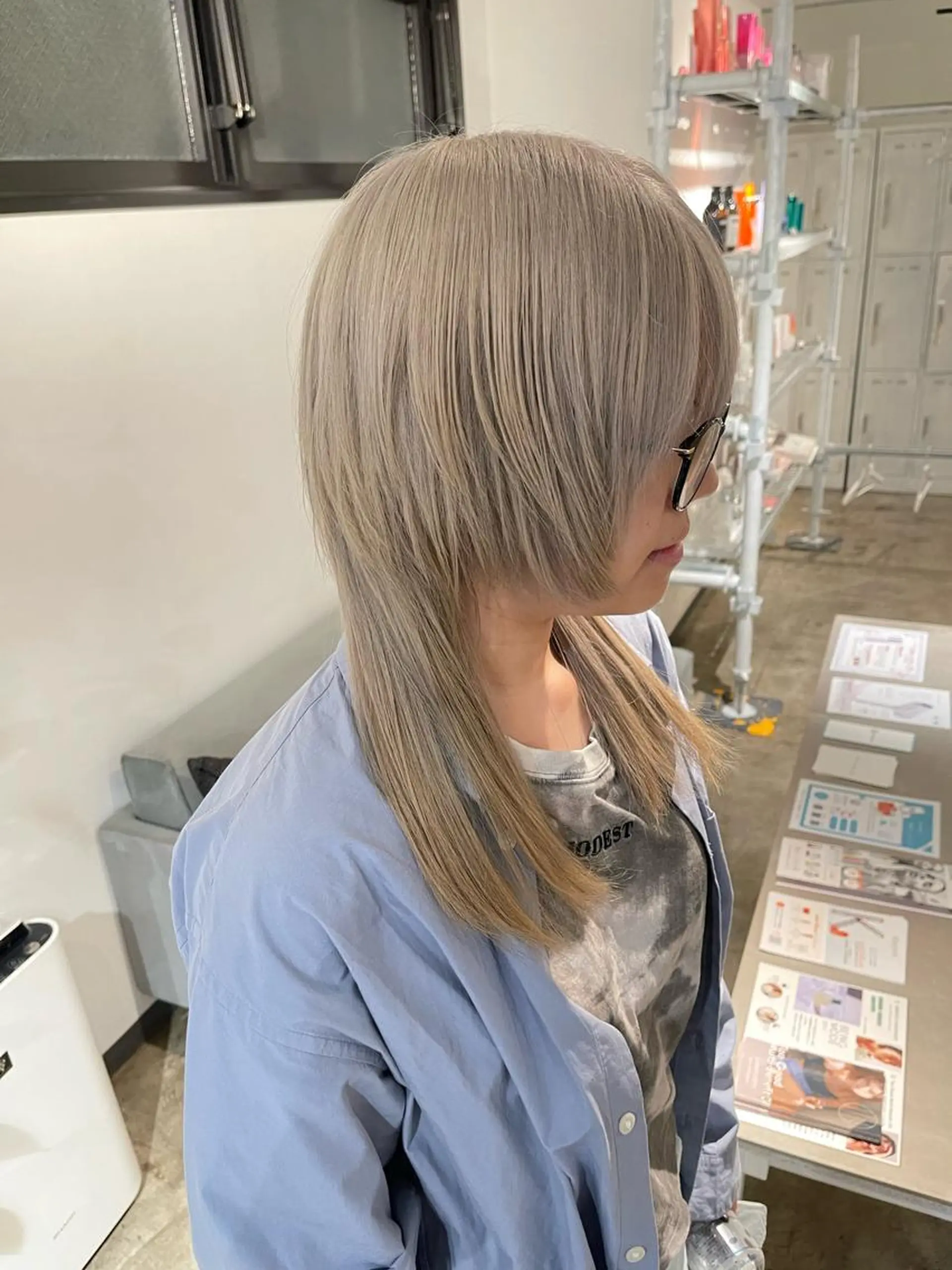 ミディアム 外国人風カラー ハイライト レイヤーカット 似合わせカット ウルフカット ヘアカラー メンズケアブリーチ 特化🔥村田のヘアスタイル