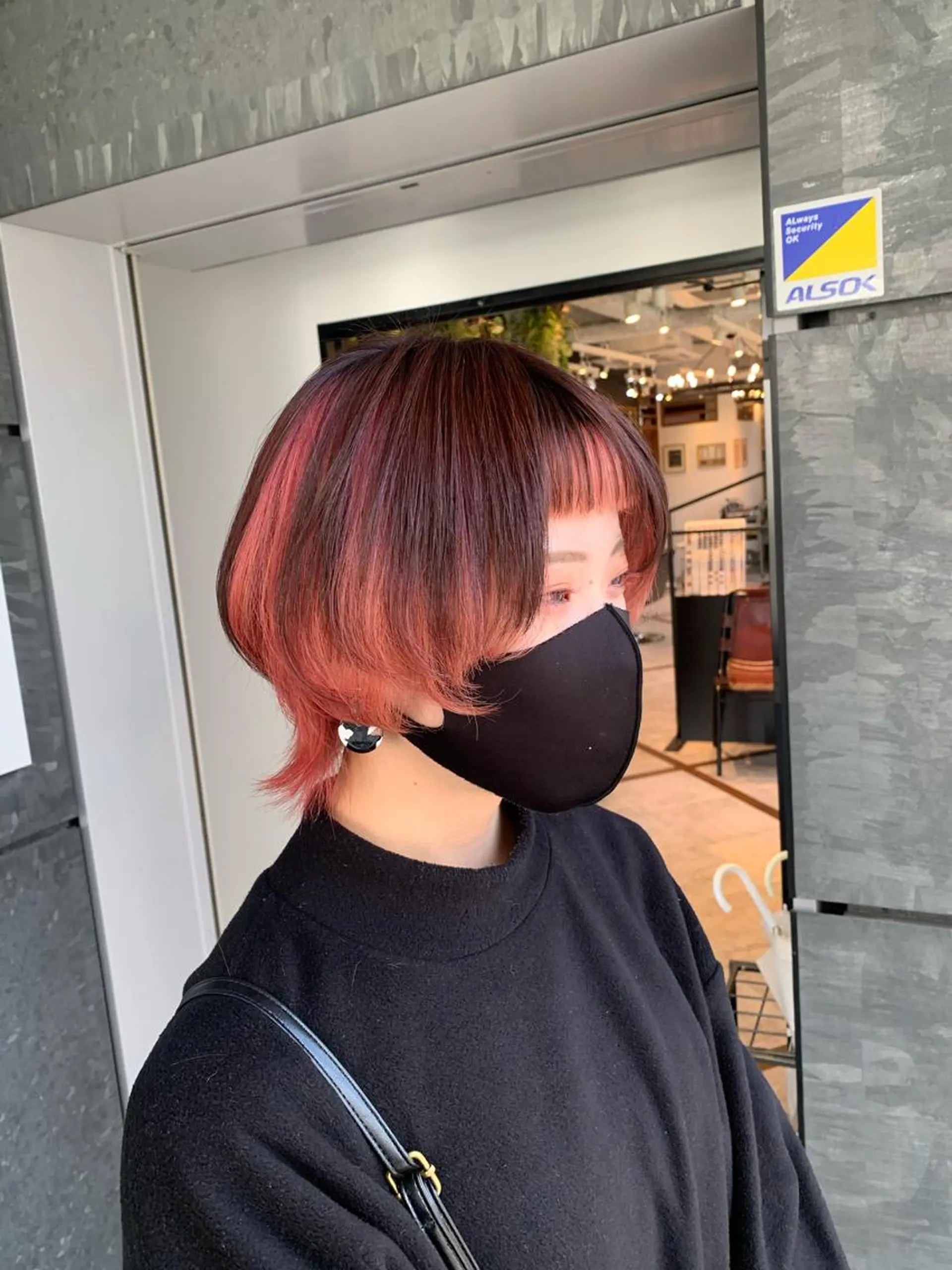 ショート カラー インナーカラー ウルフカット 髪質改善/白髪ぼかし KENTAのヘアスタイル